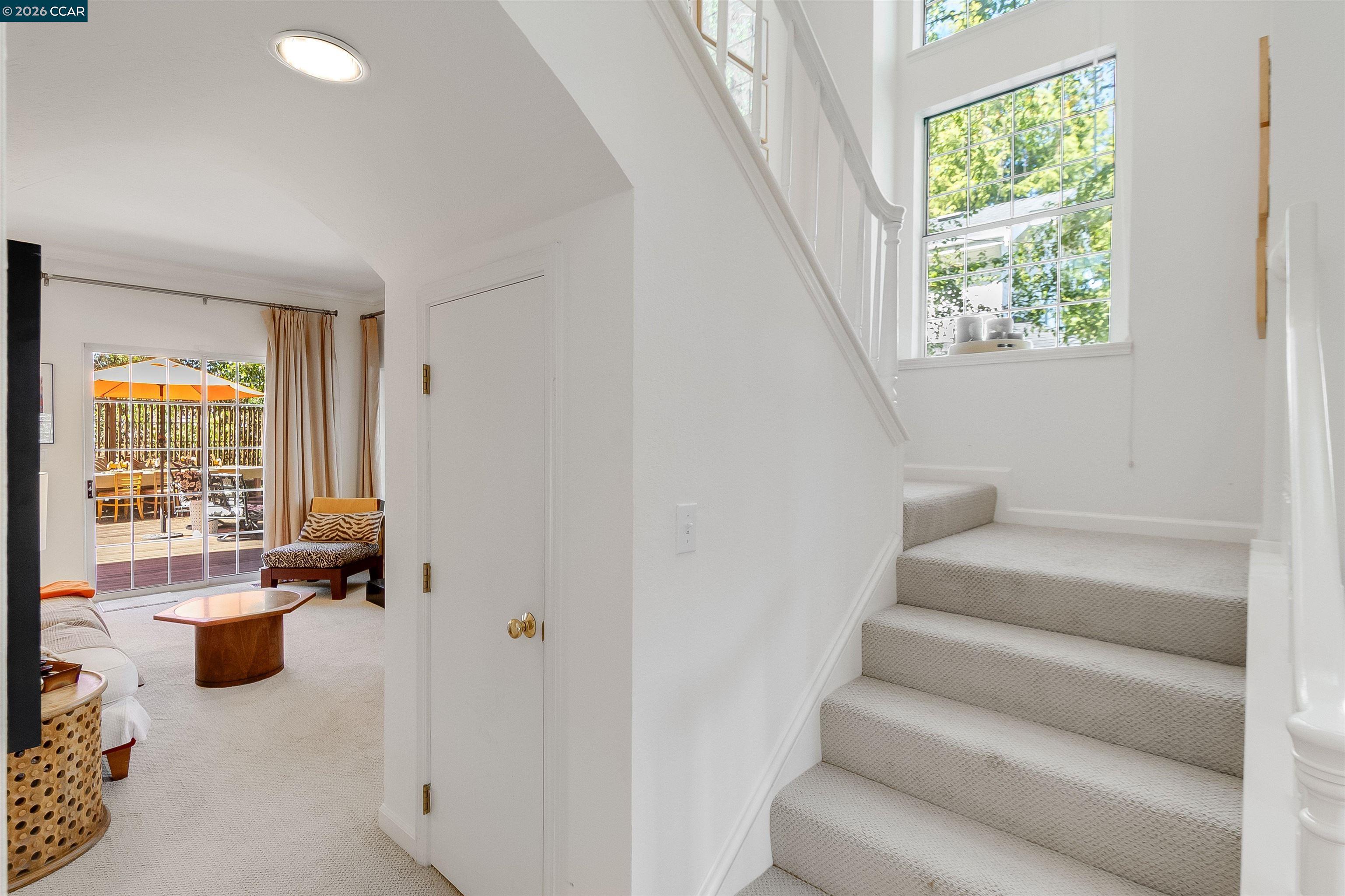 Detail Gallery Image 29 of 44 For 408 Fraga Ct, Martinez,  CA 94553 - 4 Beds | 2/1 Baths