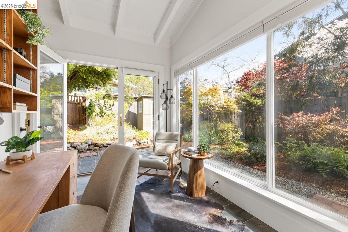 Detail Gallery Image 23 of 60 For 71 Norwood Ave, Kensington,  CA 94707 - 2 Beds | 1/1 Baths