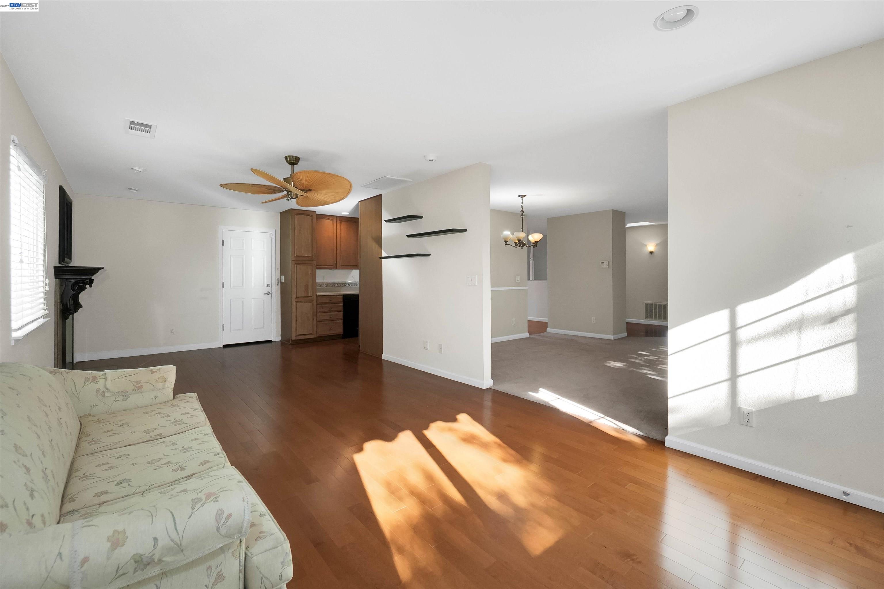 Detail Gallery Image 16 of 44 For 30245 Treeview Street, Hayward,  CA 94544 - 3 Beds | 2 Baths