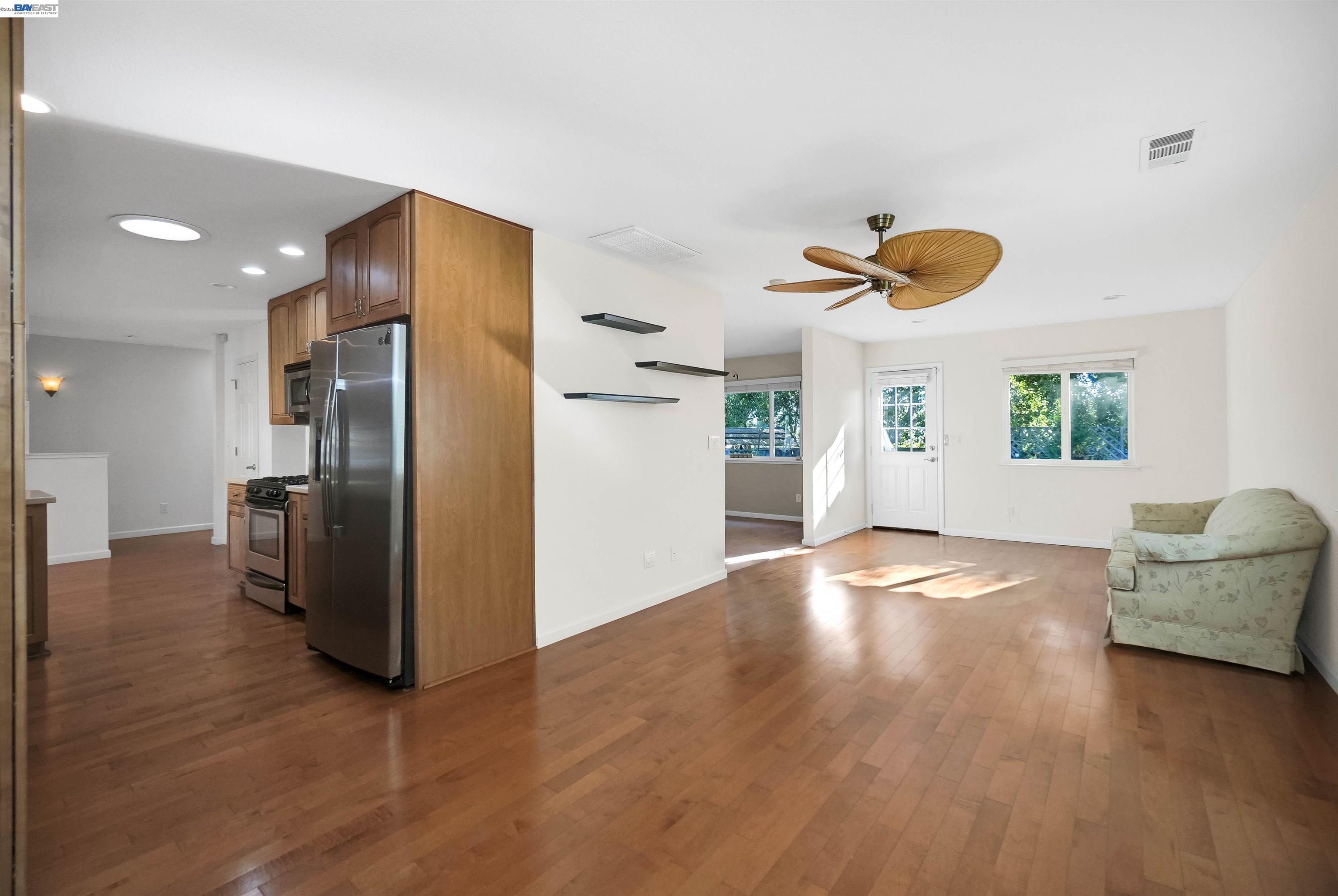 Detail Gallery Image 19 of 44 For 30245 Treeview Street, Hayward,  CA 94544 - 3 Beds | 2 Baths