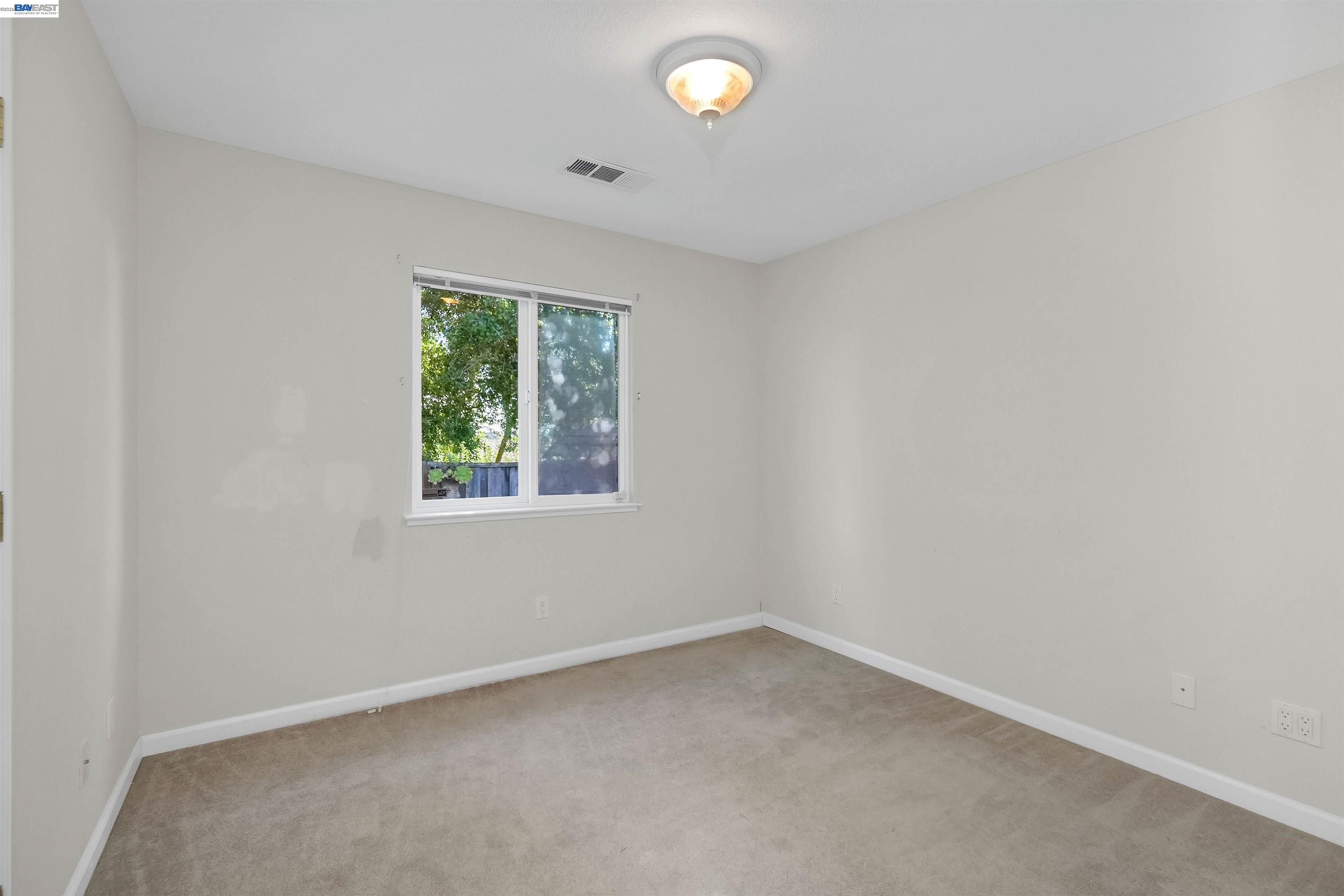 Detail Gallery Image 25 of 44 For 30245 Treeview Street, Hayward,  CA 94544 - 3 Beds | 2 Baths