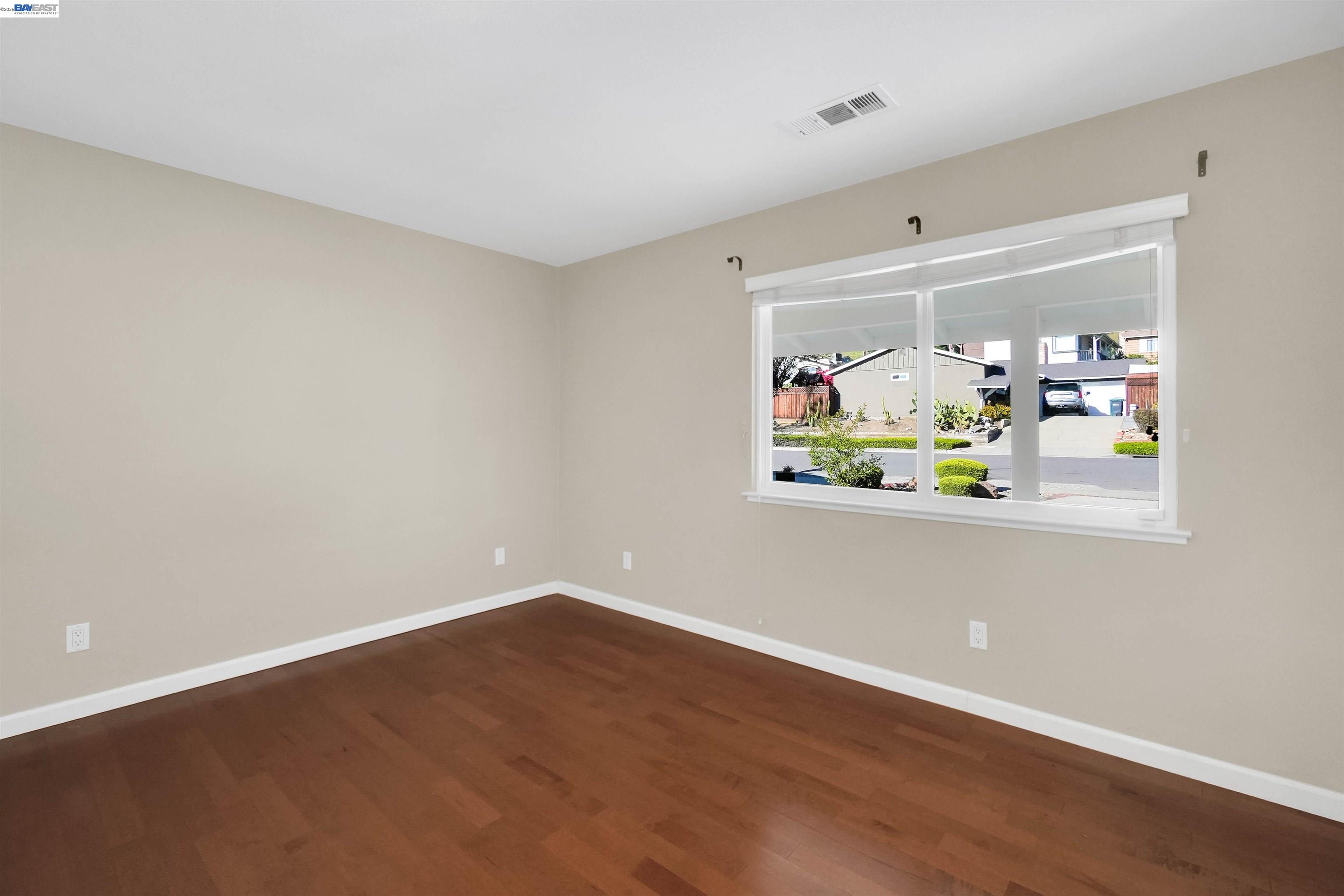 Detail Gallery Image 30 of 44 For 30245 Treeview Street, Hayward,  CA 94544 - 3 Beds | 2 Baths