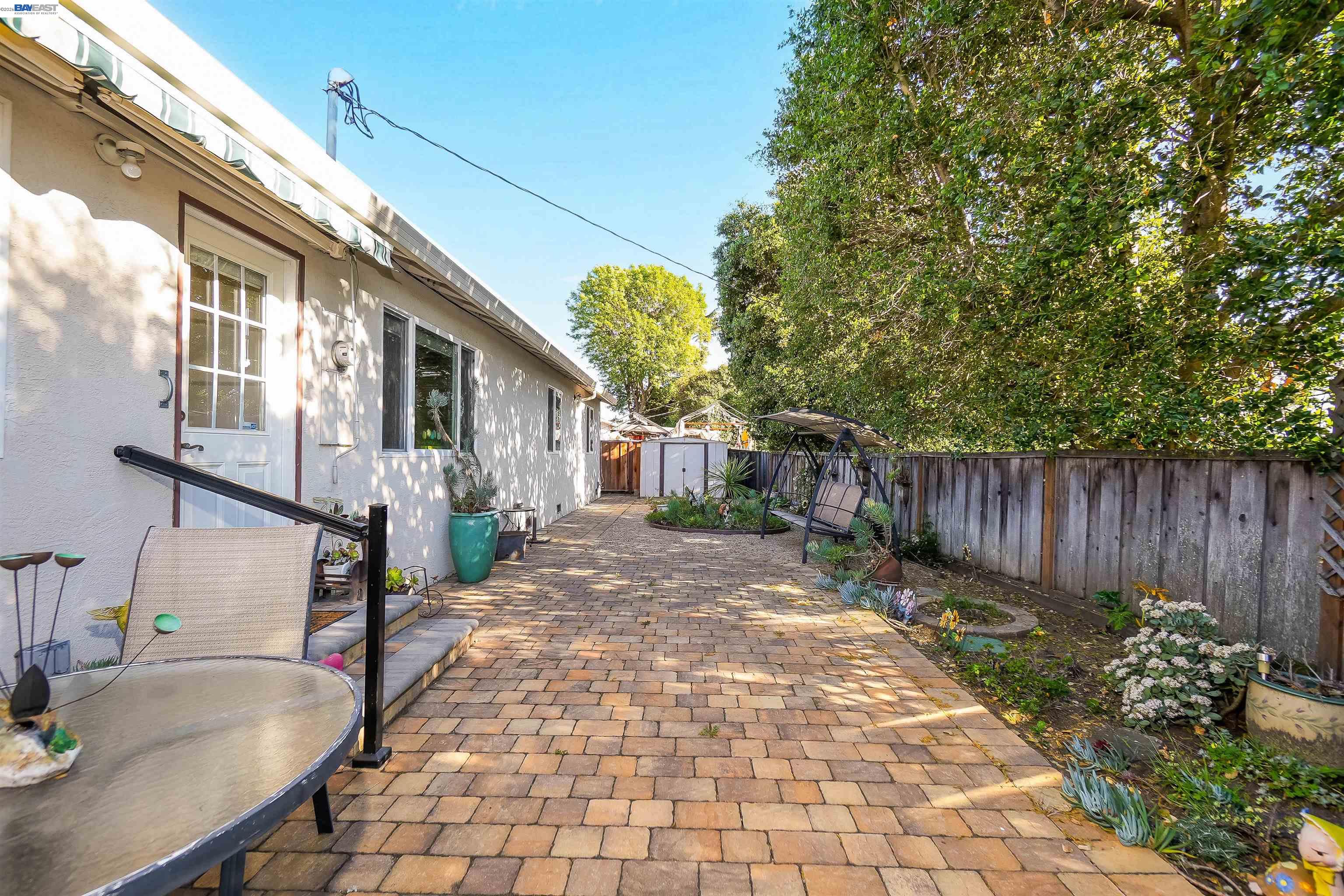 Detail Gallery Image 33 of 44 For 30245 Treeview Street, Hayward,  CA 94544 - 3 Beds | 2 Baths