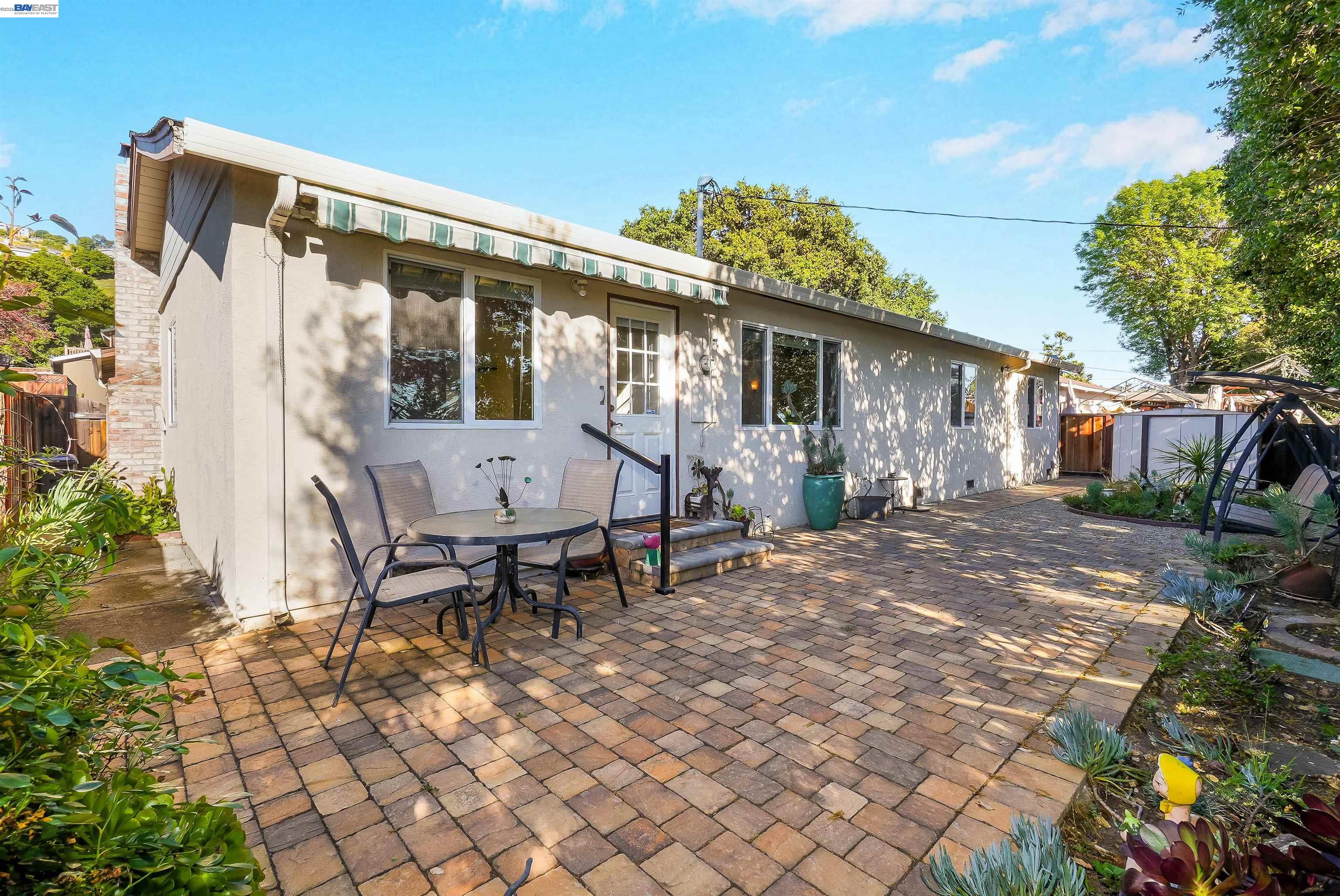 Detail Gallery Image 34 of 44 For 30245 Treeview Street, Hayward,  CA 94544 - 3 Beds | 2 Baths