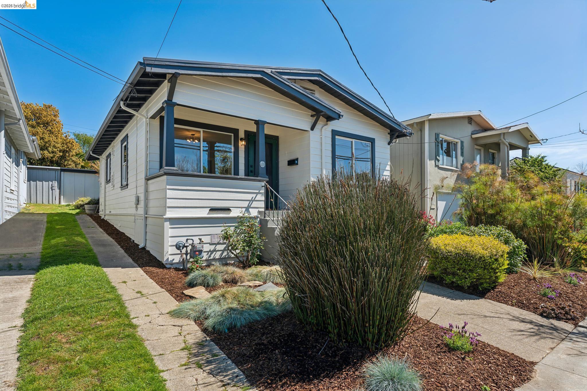 Detail Gallery Image 3 of 44 For 620 Elm St, El Cerrito,  CA 94530 - 2 Beds | 1 Baths