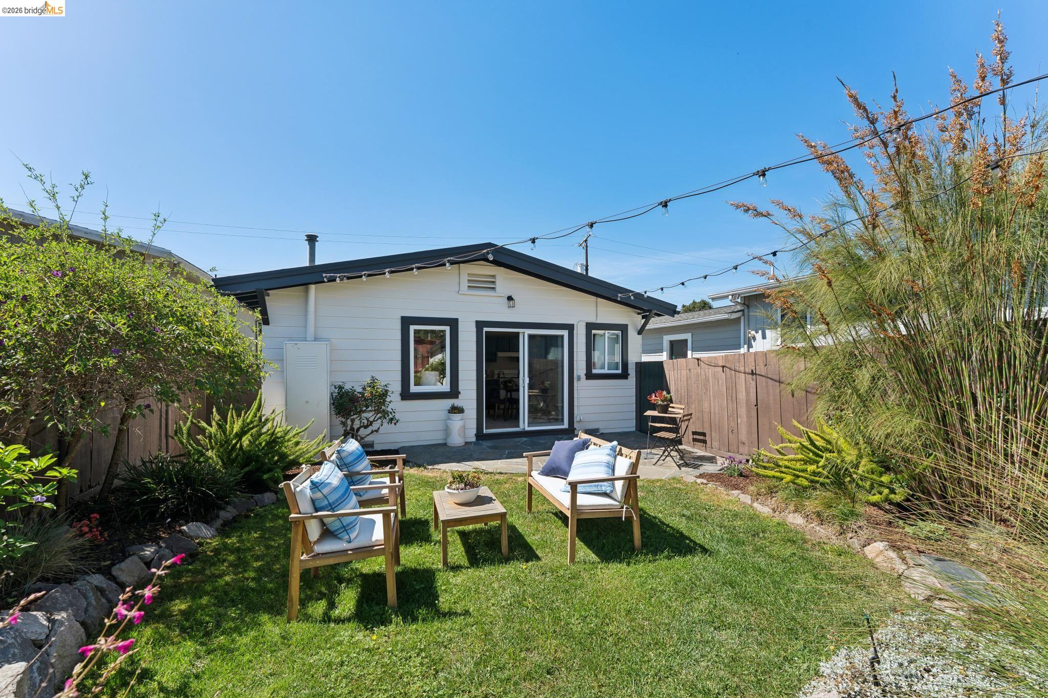 Detail Gallery Image 38 of 44 For 620 Elm St, El Cerrito,  CA 94530 - 2 Beds | 1 Baths