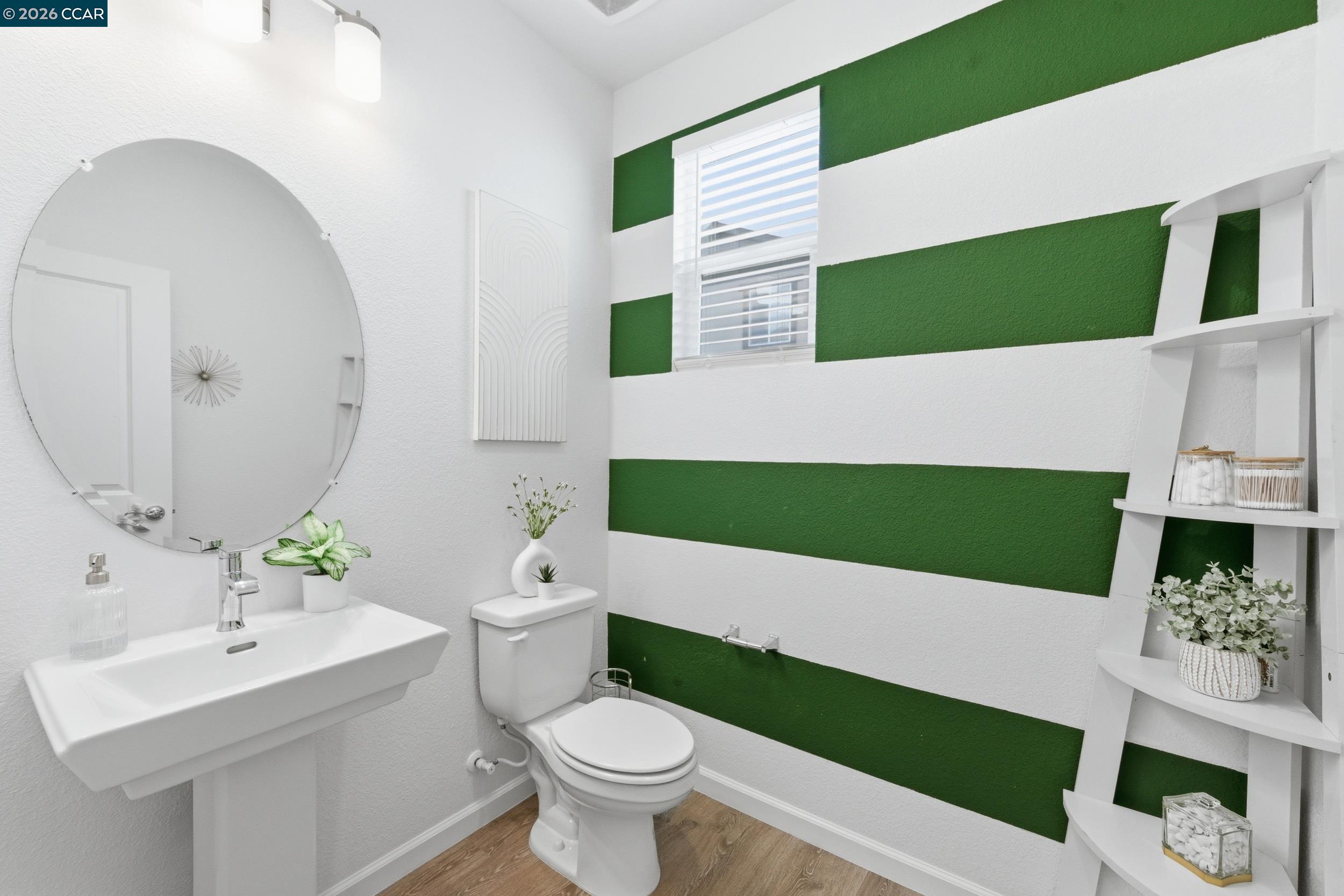 Detail Gallery Image 15 of 45 For 5 Brookdale Court, Pittsburg,  CA 94565 - 4 Beds | 2/1 Baths