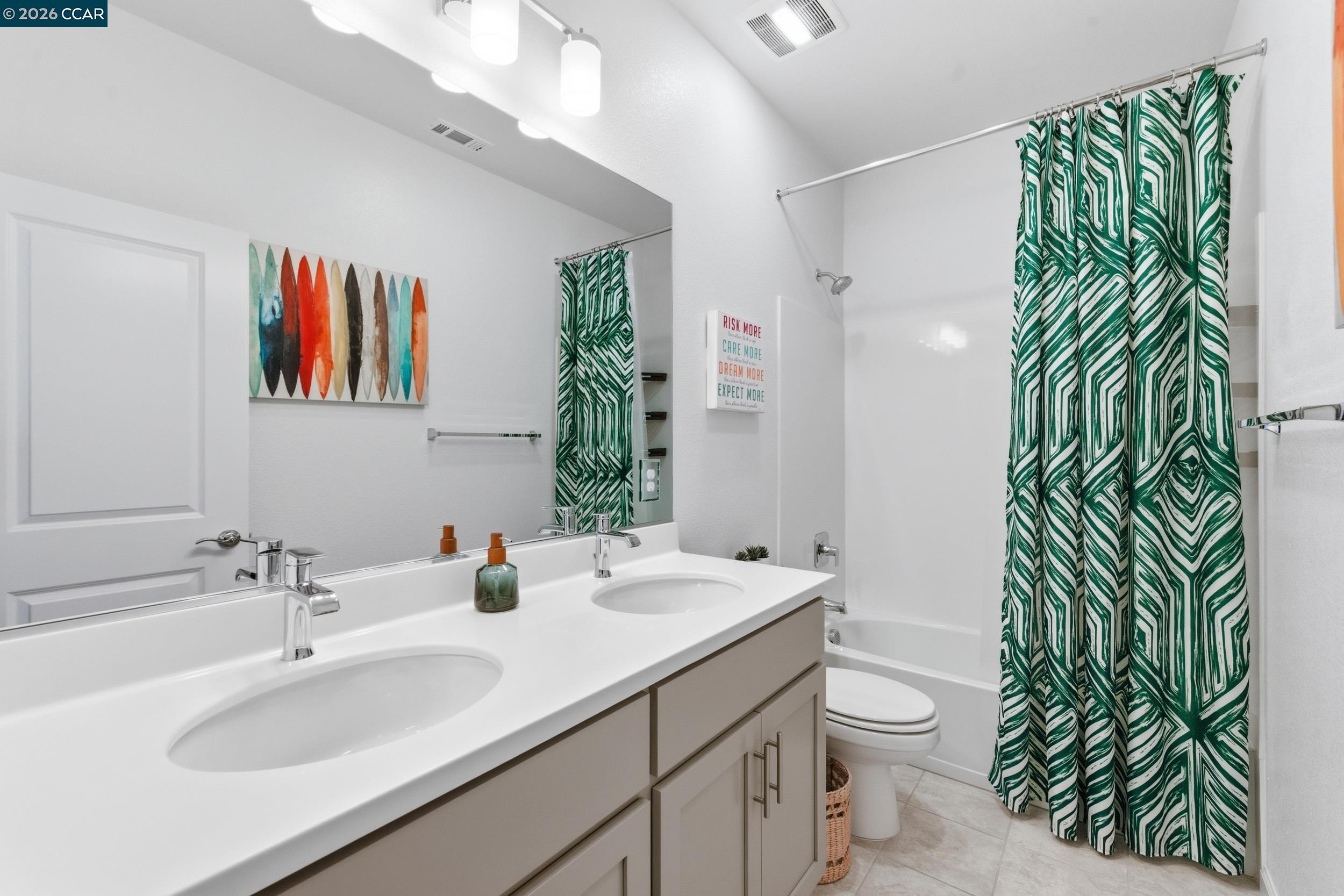 Detail Gallery Image 24 of 45 For 5 Brookdale Court, Pittsburg,  CA 94565 - 4 Beds | 2/1 Baths