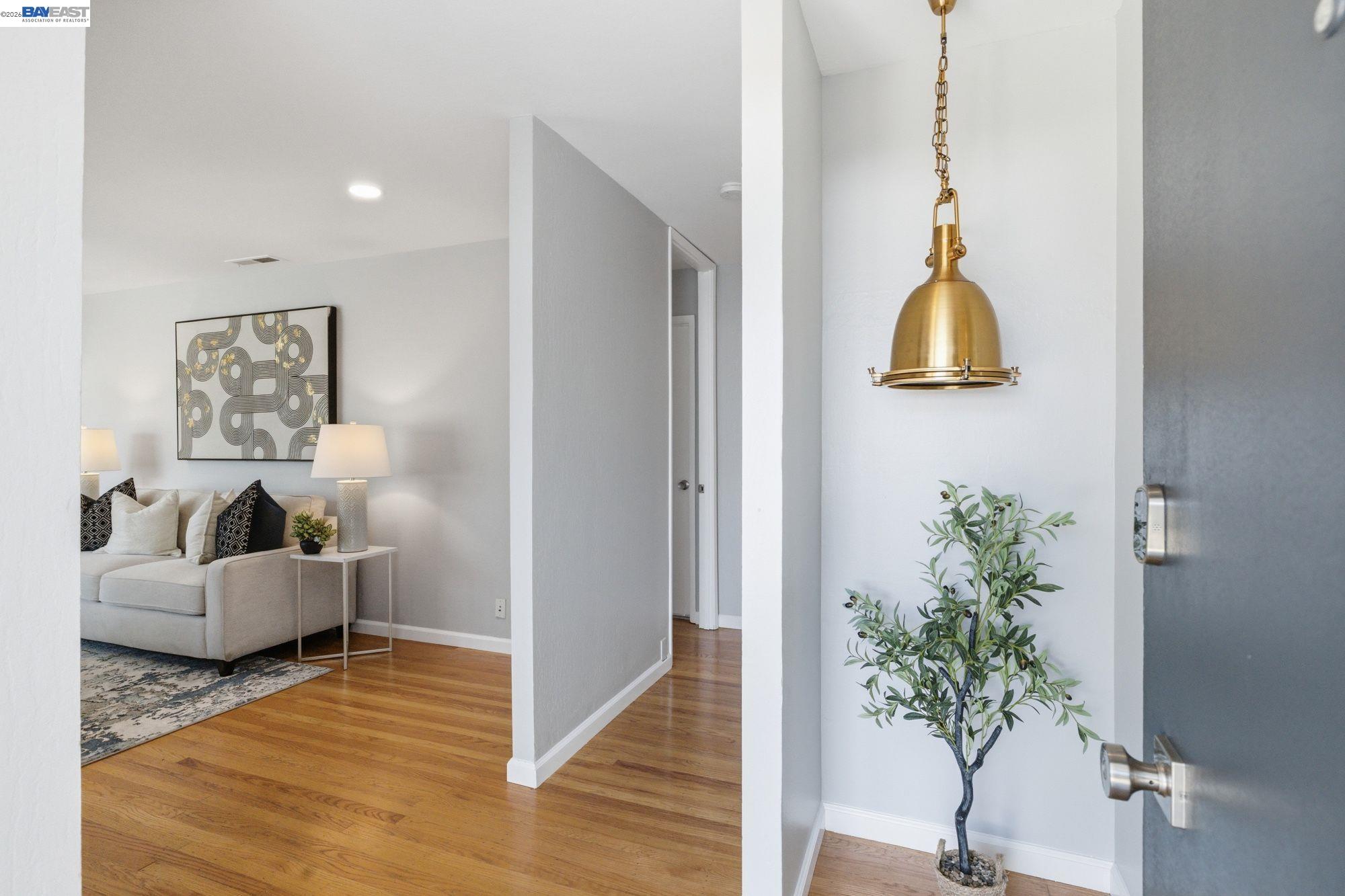 Detail Gallery Image 6 of 40 For 35442 Breton Dr, Newark,  CA 94560 - 3 Beds | 2 Baths