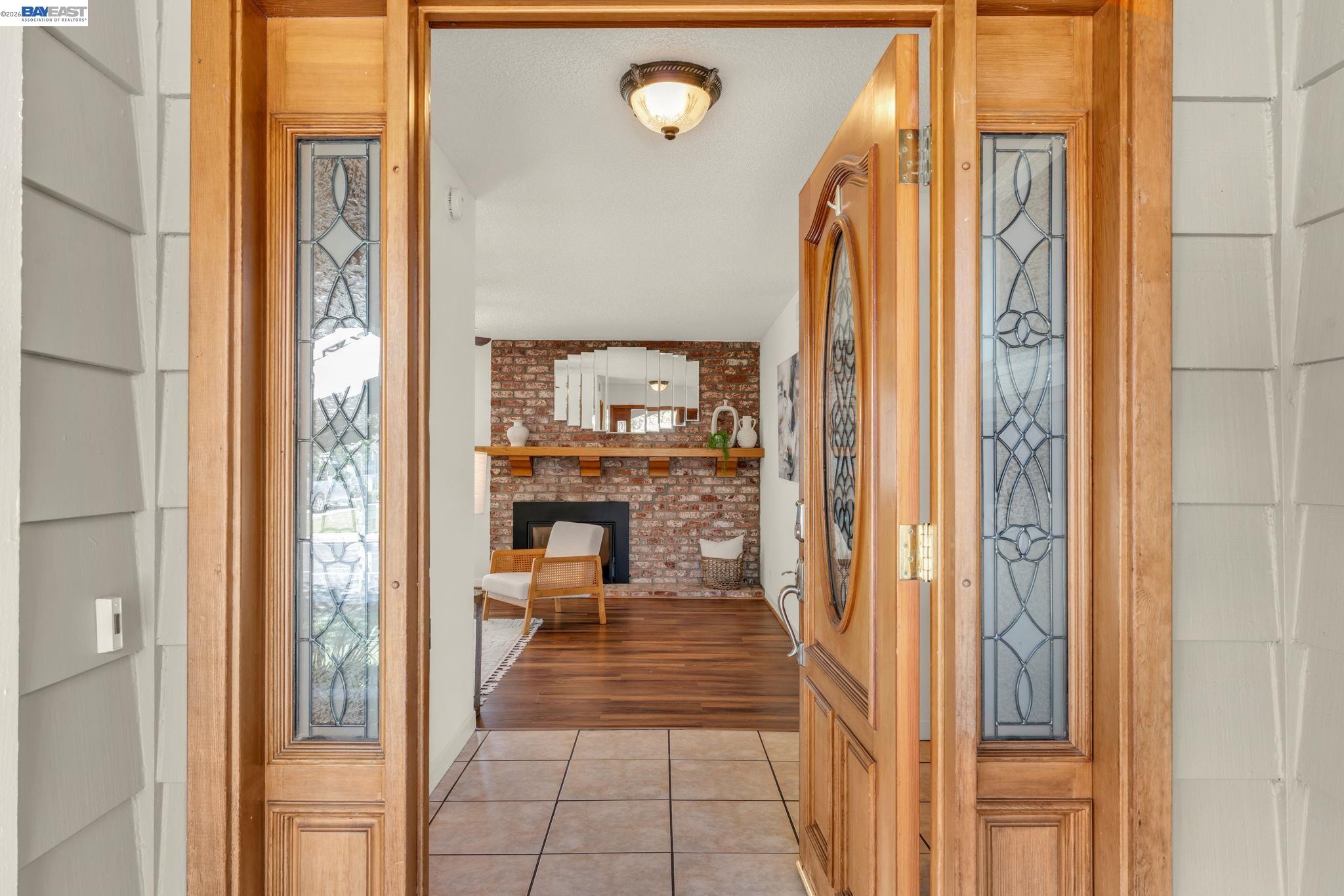 Detail Gallery Image 5 of 56 For 9459 Broadmoor Dr, San Ramon,  CA 94583 - 3 Beds | 2 Baths