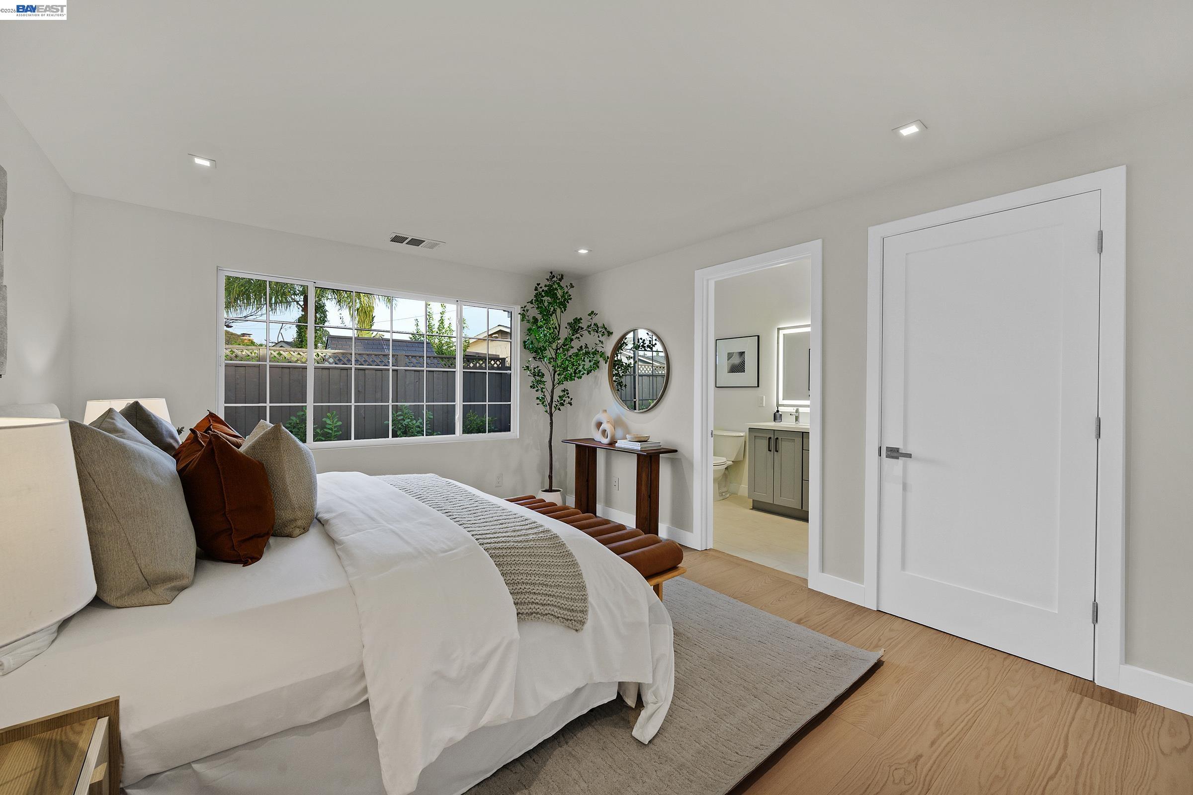 Detail Gallery Image 15 of 51 For 4759 Valpey Park Ave, Fremont,  CA 94538 - 4 Beds | 4 Baths