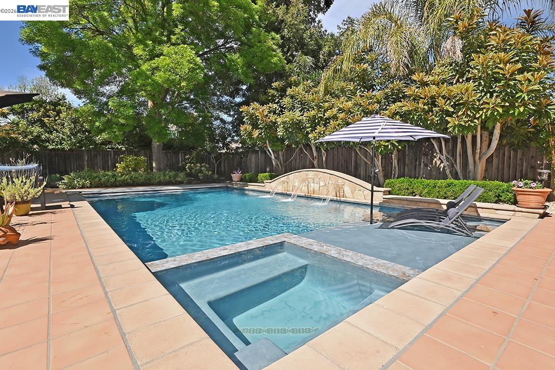 Detail Gallery Image 4 of 32 For 5723 Felicia Aveue, Livermore,  CA 94550 - 4 Beds | 3 Baths