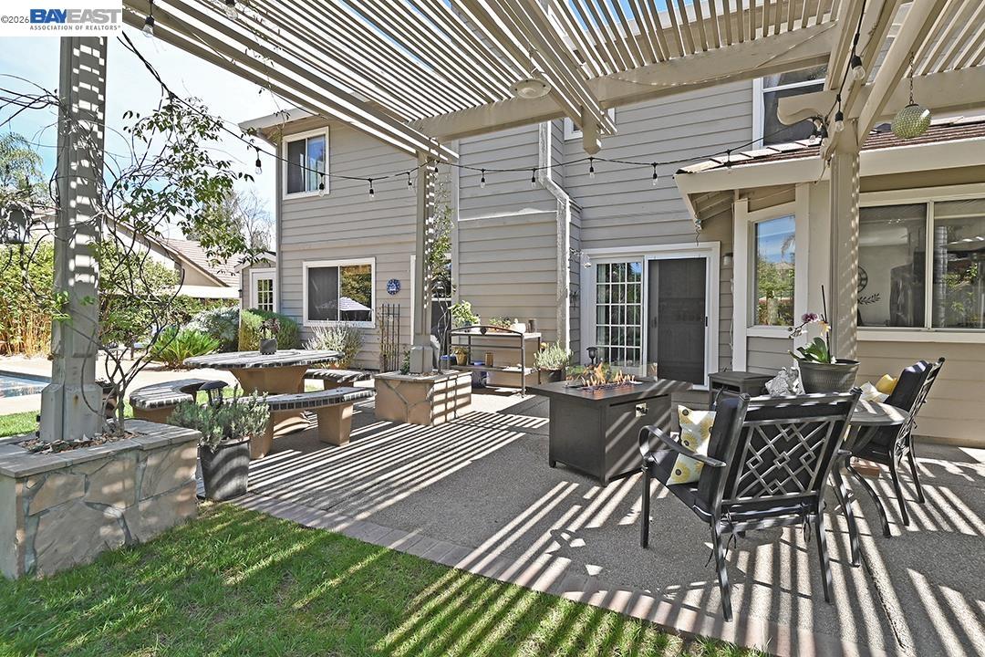 Detail Gallery Image 8 of 32 For 5723 Felicia Aveue, Livermore,  CA 94550 - 4 Beds | 3 Baths