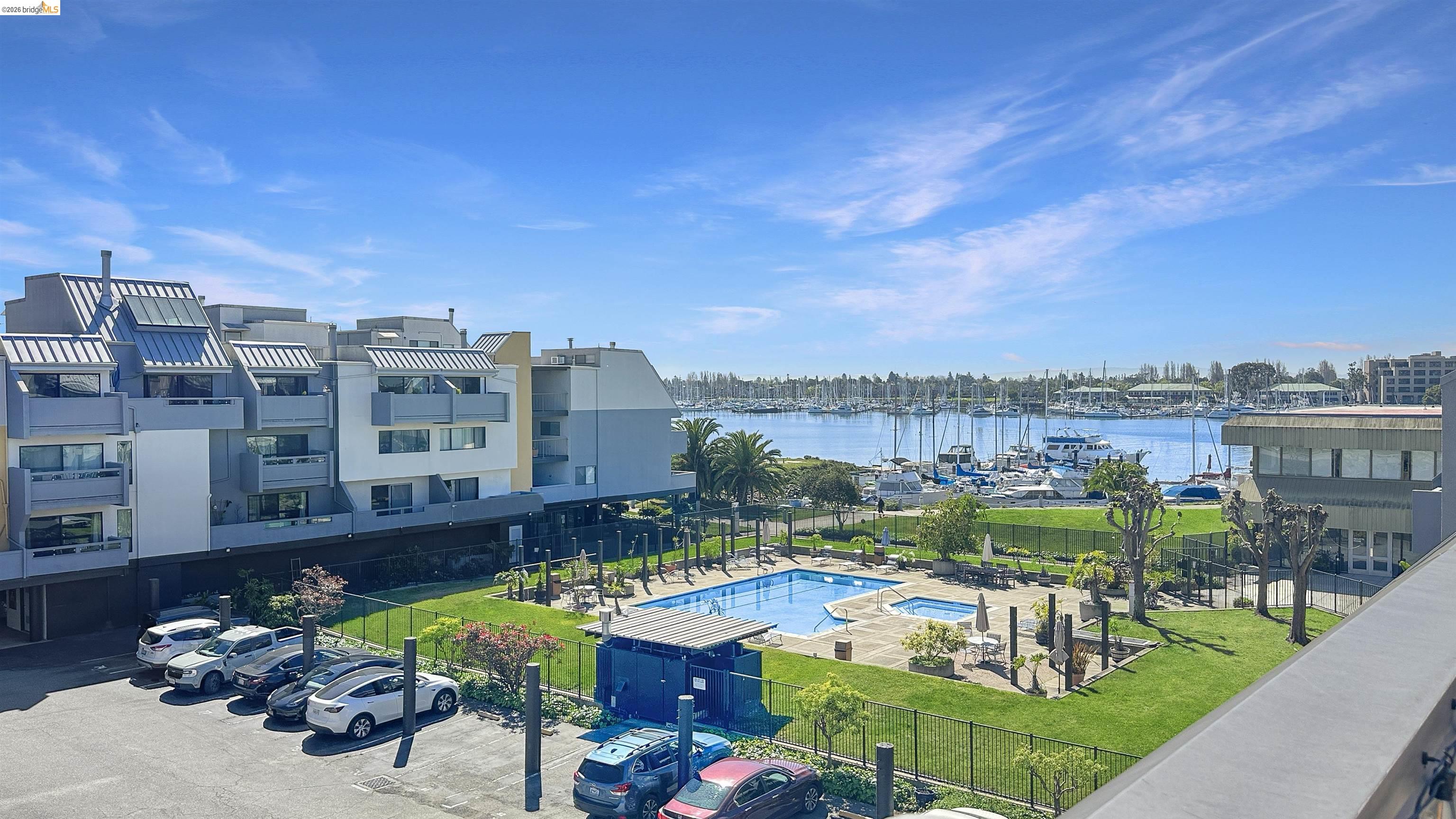 Photo #5: 41128462 Listing: Photo #5