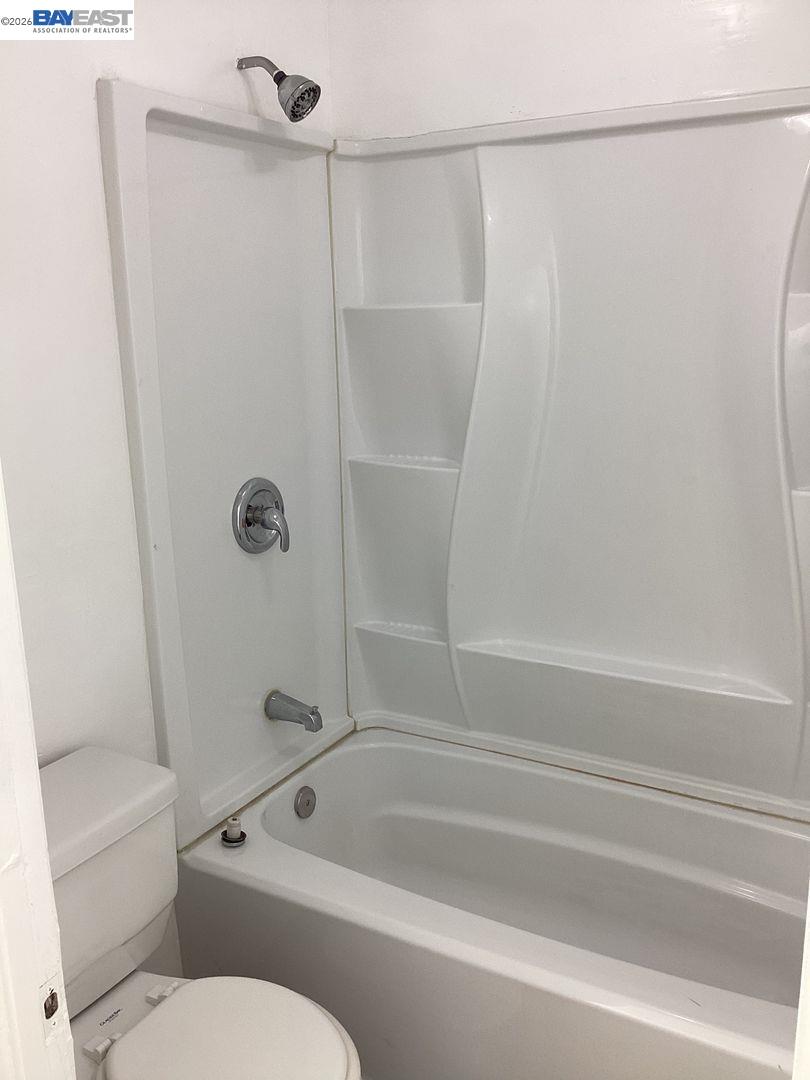 Detail Gallery Image 6 of 7 For 2840 Norcade Cir, Sacramento,  CA 95826 - – Beds | – Baths