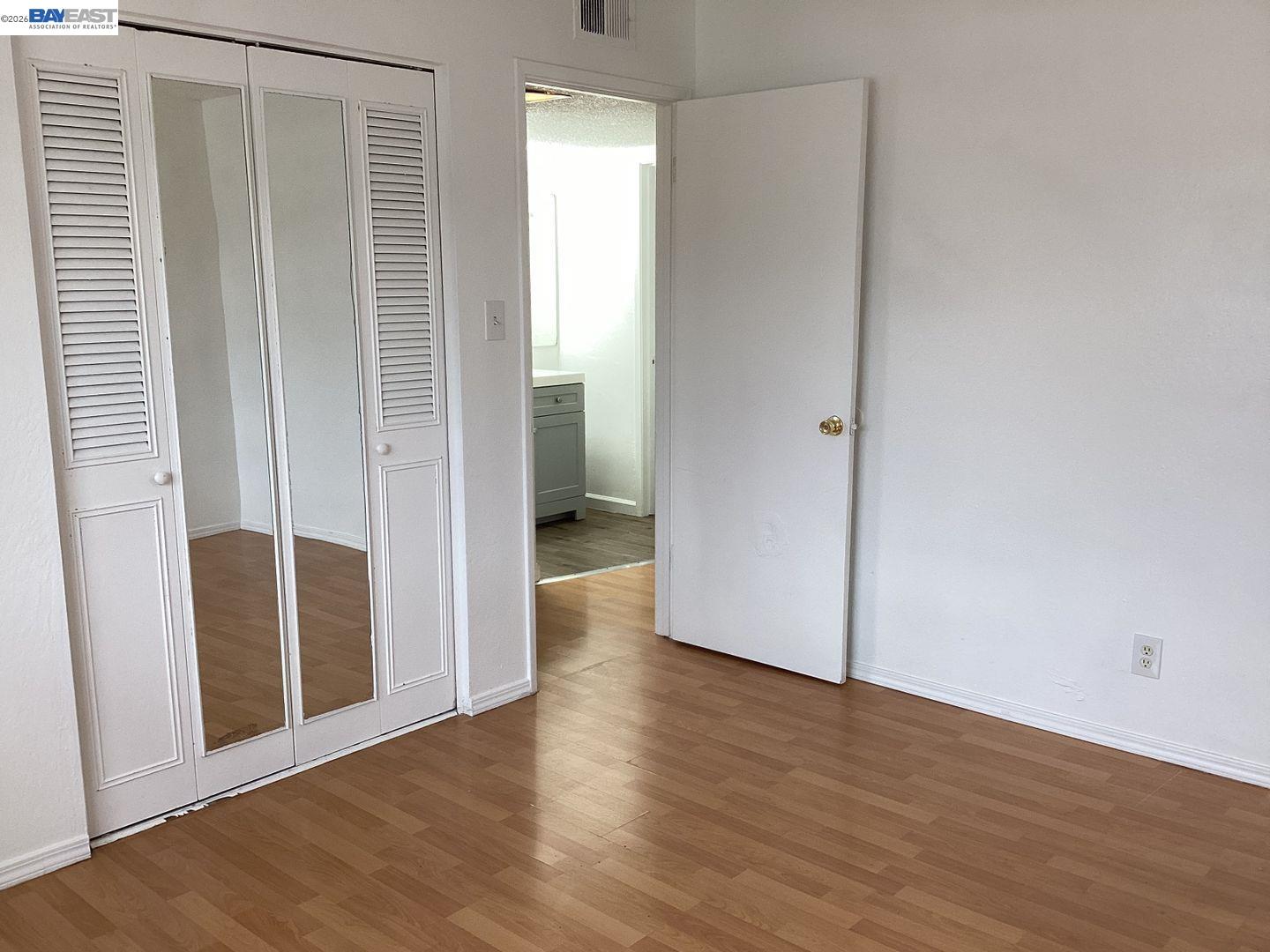 Detail Gallery Image 7 of 7 For 2840 Norcade Cir, Sacramento,  CA 95826 - – Beds | – Baths