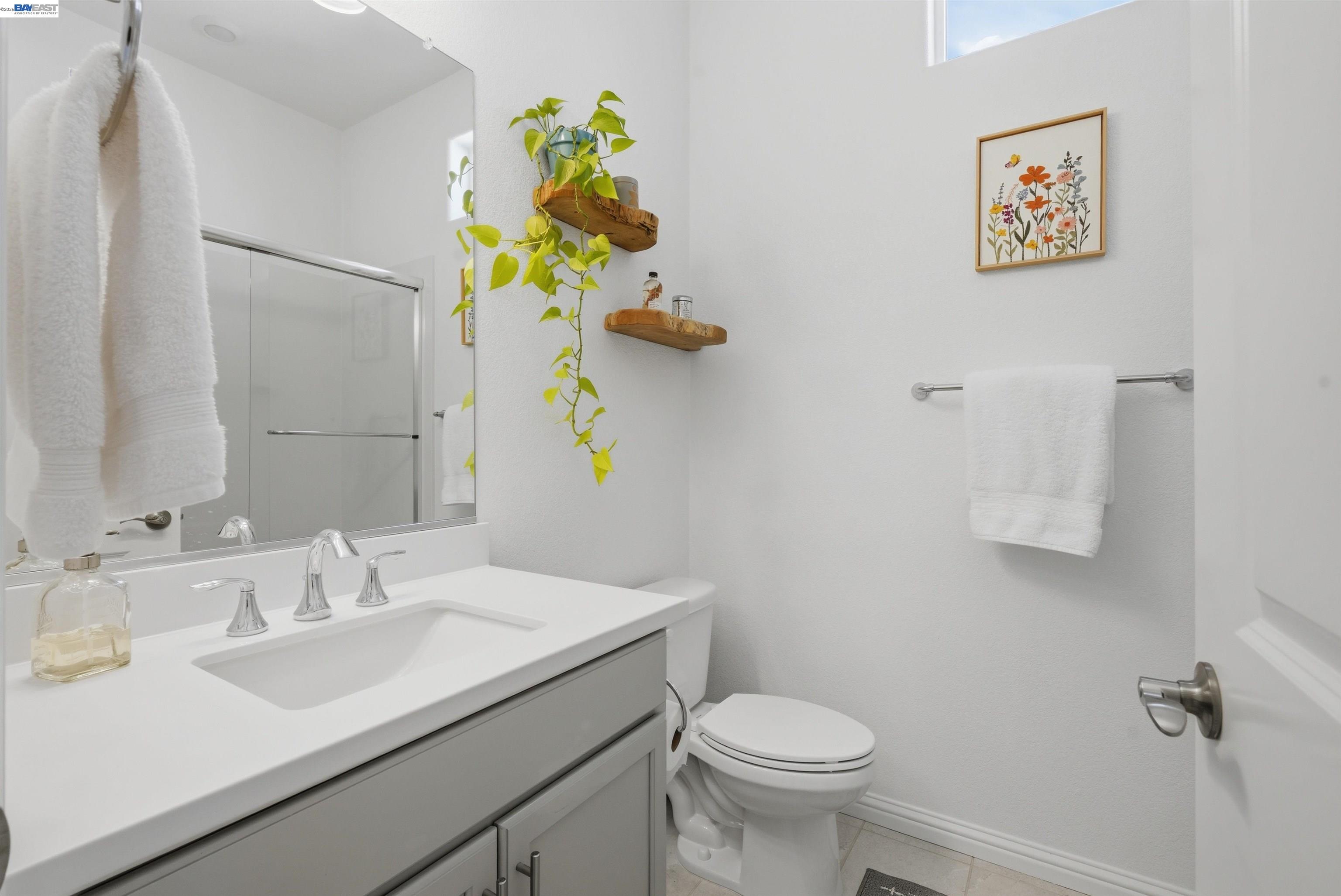 Detail Gallery Image 20 of 51 For 440 Pawnee Ln, Alameda,  CA 94501 - 2 Beds | 1/1 Baths