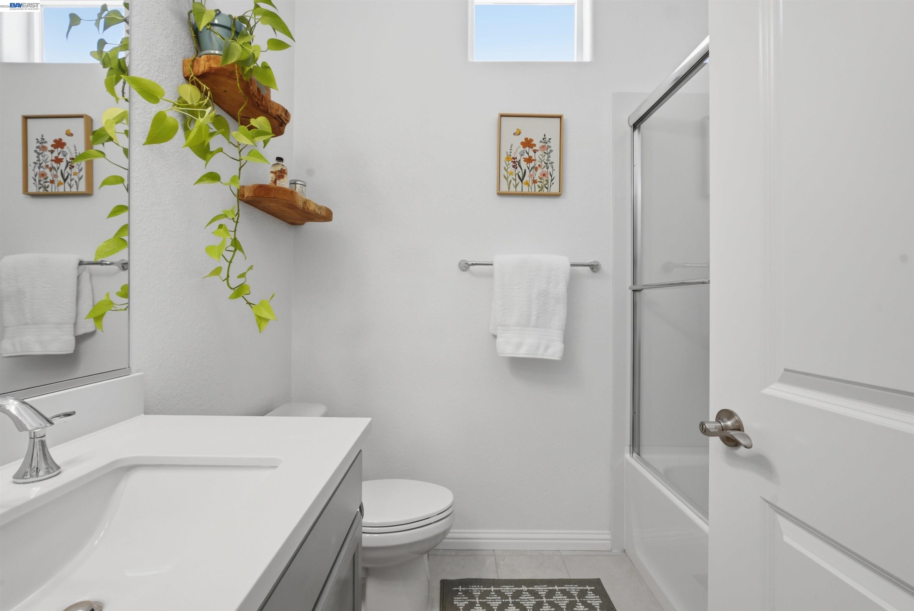 Detail Gallery Image 21 of 51 For 440 Pawnee Ln, Alameda,  CA 94501 - 2 Beds | 1/1 Baths