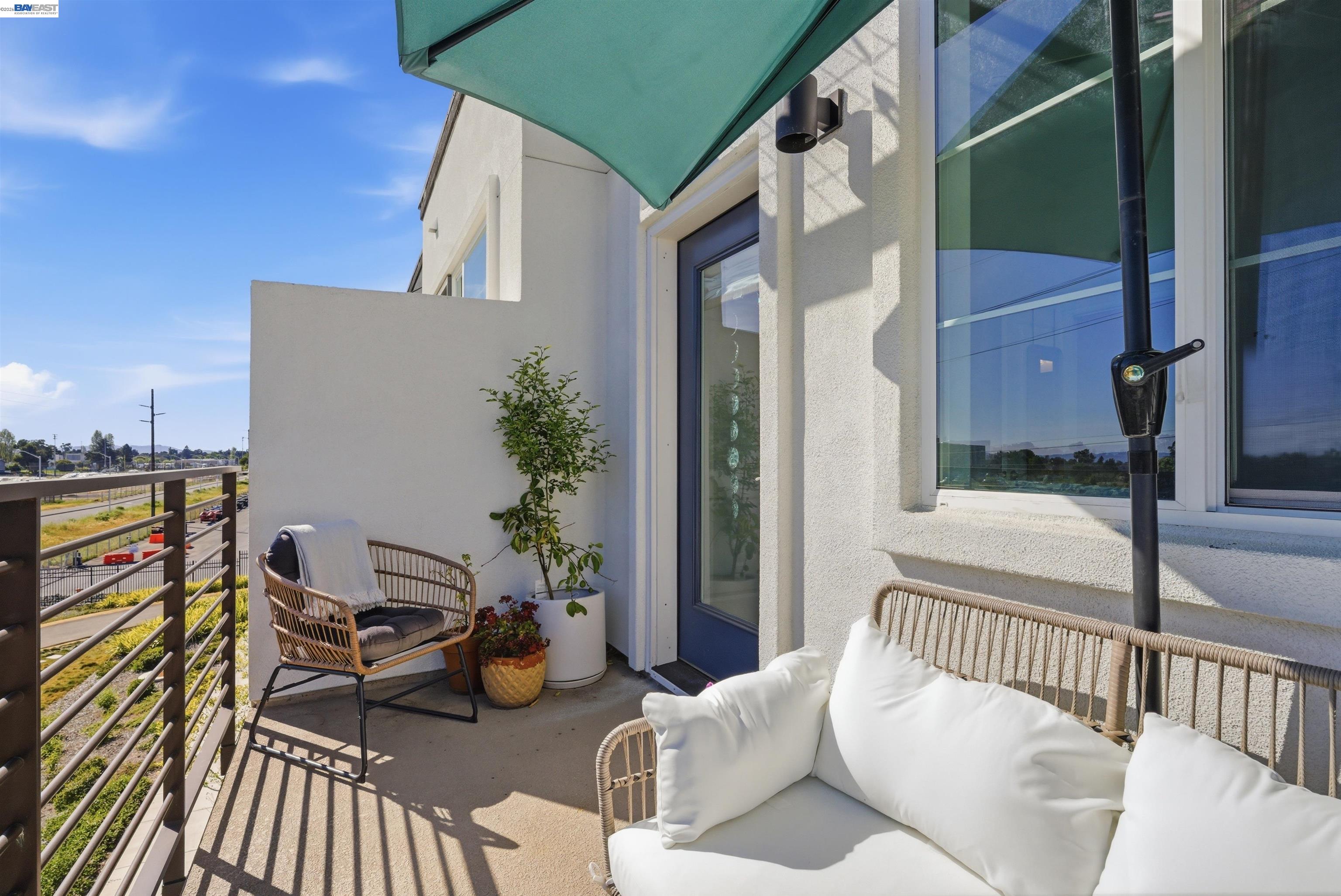 Detail Gallery Image 27 of 51 For 440 Pawnee Ln, Alameda,  CA 94501 - 2 Beds | 1/1 Baths