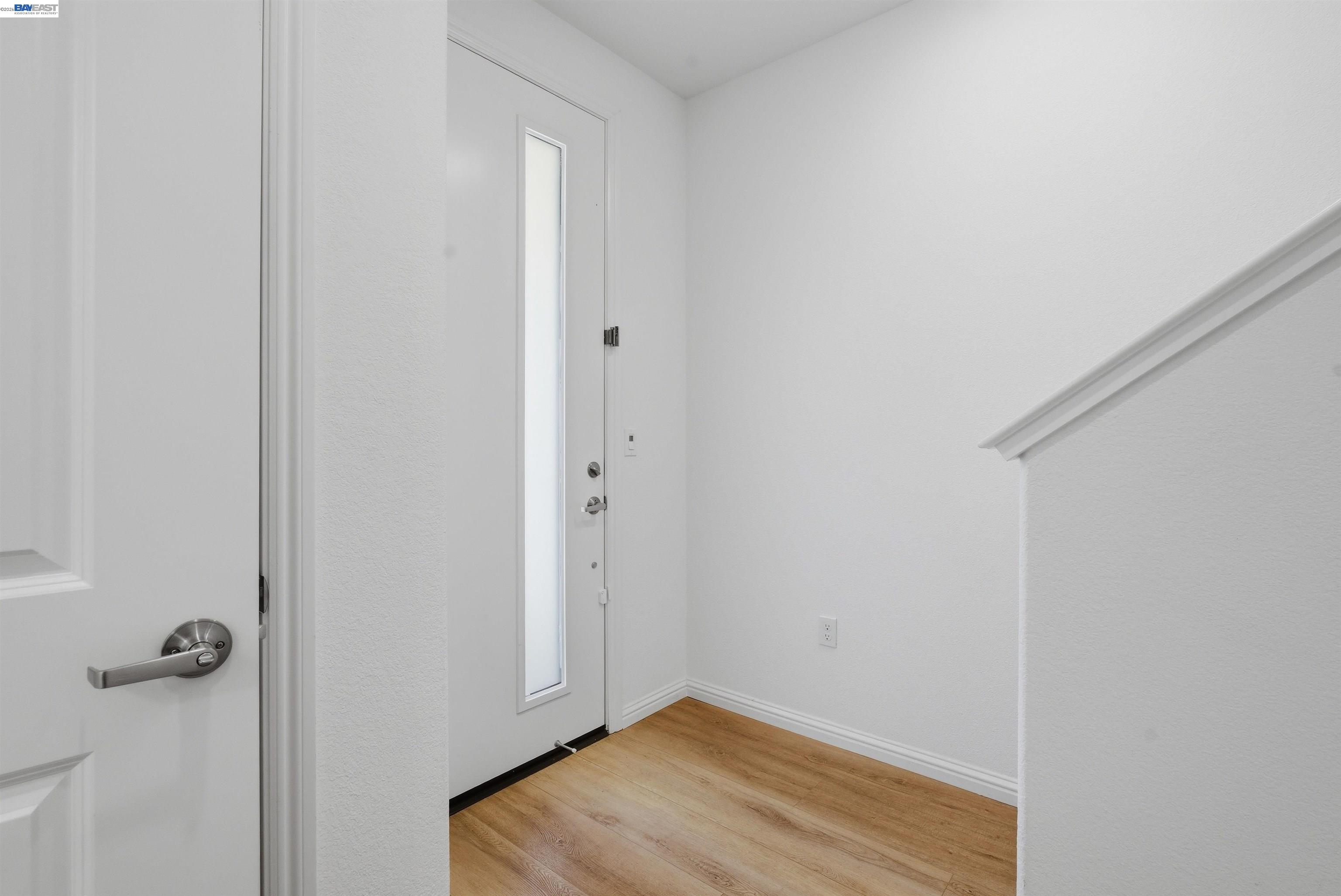 Detail Gallery Image 30 of 51 For 440 Pawnee Ln, Alameda,  CA 94501 - 2 Beds | 1/1 Baths