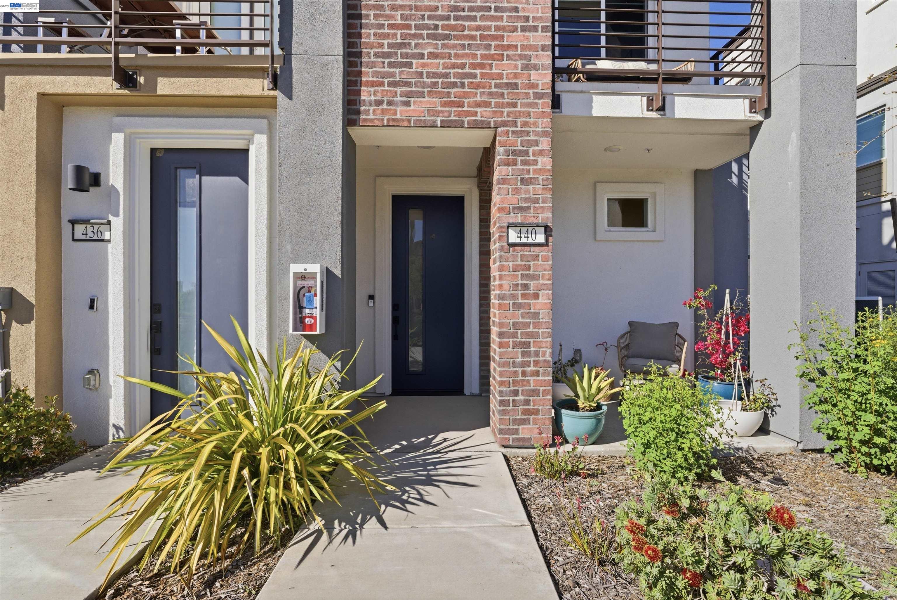 Detail Gallery Image 38 of 51 For 440 Pawnee Ln, Alameda,  CA 94501 - 2 Beds | 1/1 Baths