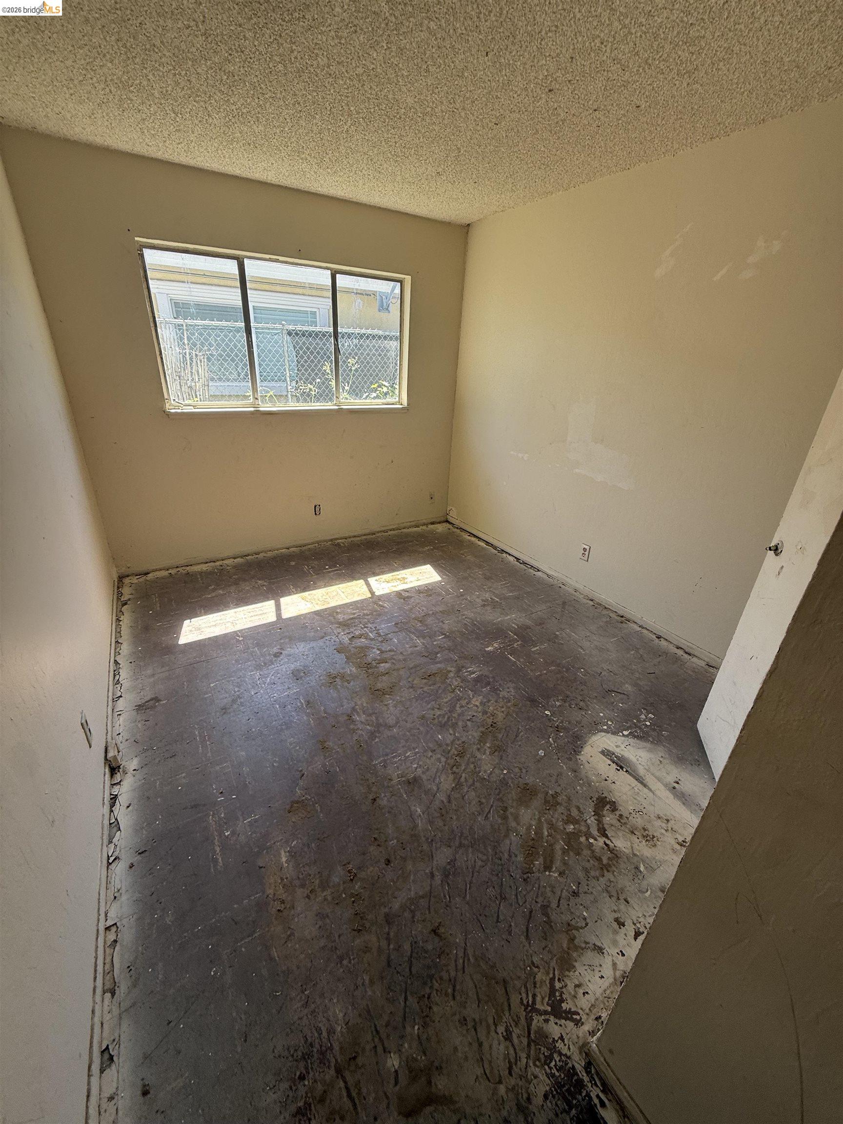 Detail Gallery Image 3 of 15 For 2108 Rubye Dr, Antioch,  CA 94509 - 3 Beds | 2 Baths