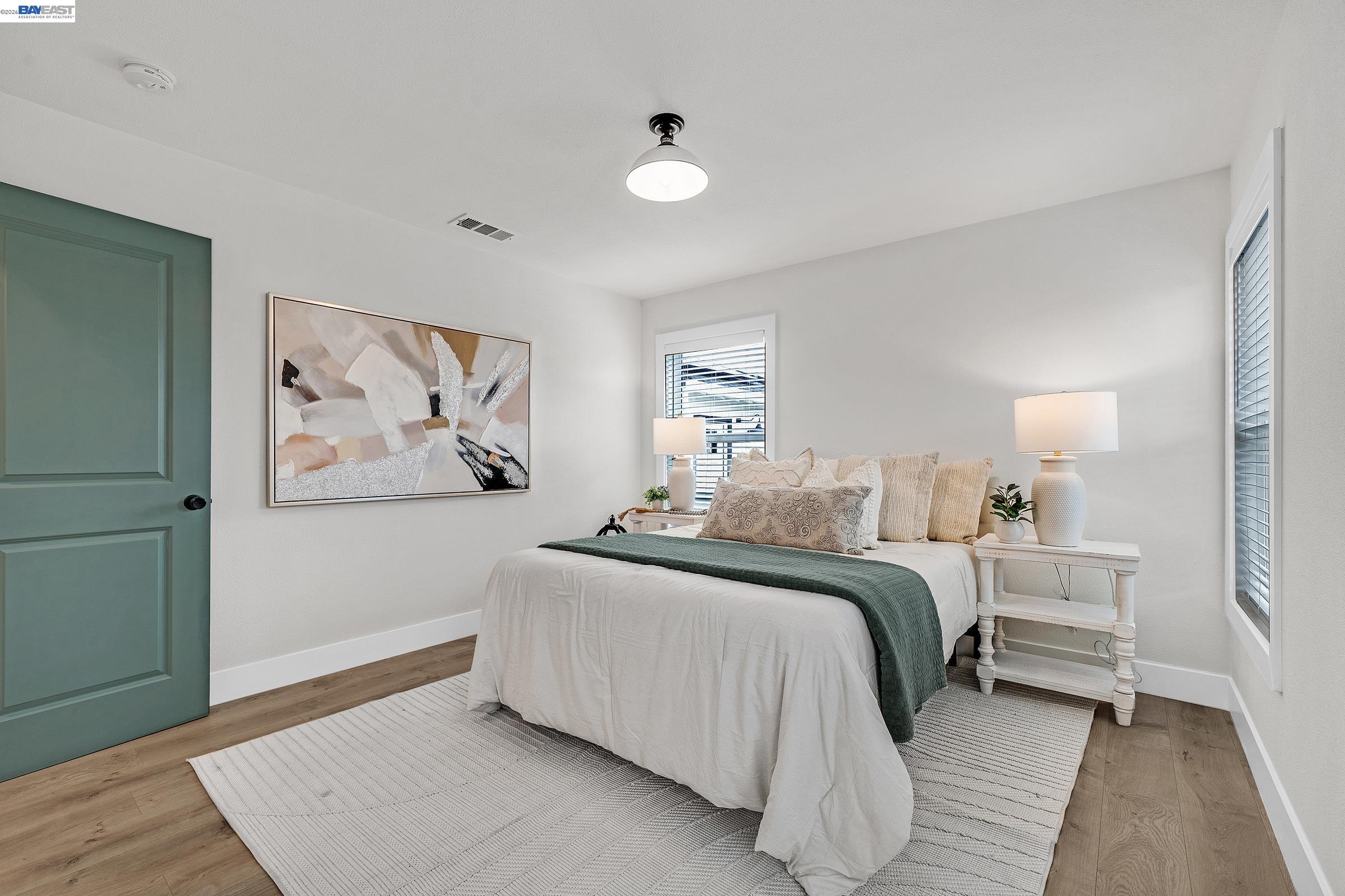 Detail Gallery Image 12 of 34 For 1861 Linden St, Livermore,  CA 94551 - 4 Beds | 3 Baths