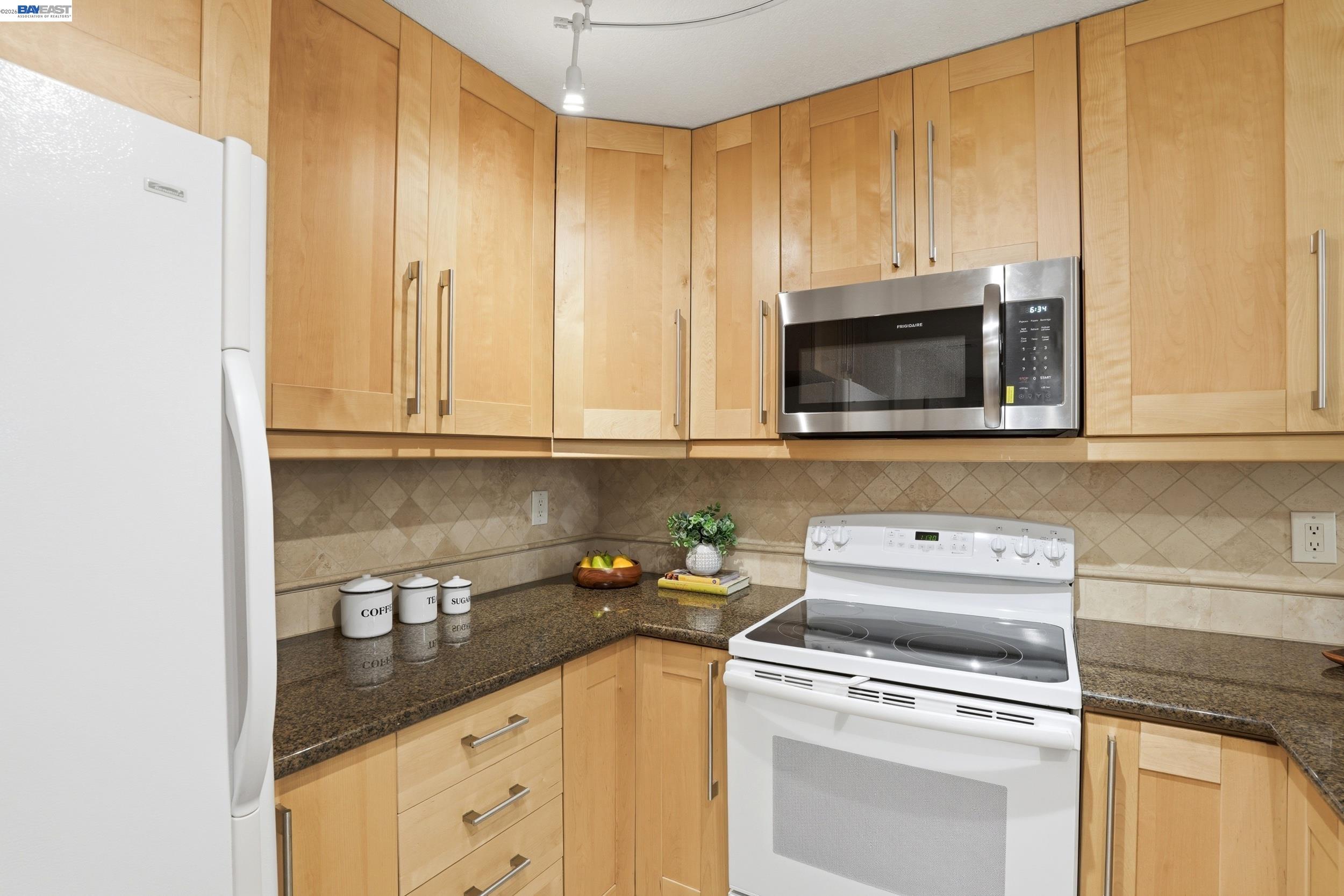 Detail Gallery Image 18 of 46 For 5292 Makati Circle, San Jose,  CA 95123 - 2 Beds | 2 Baths