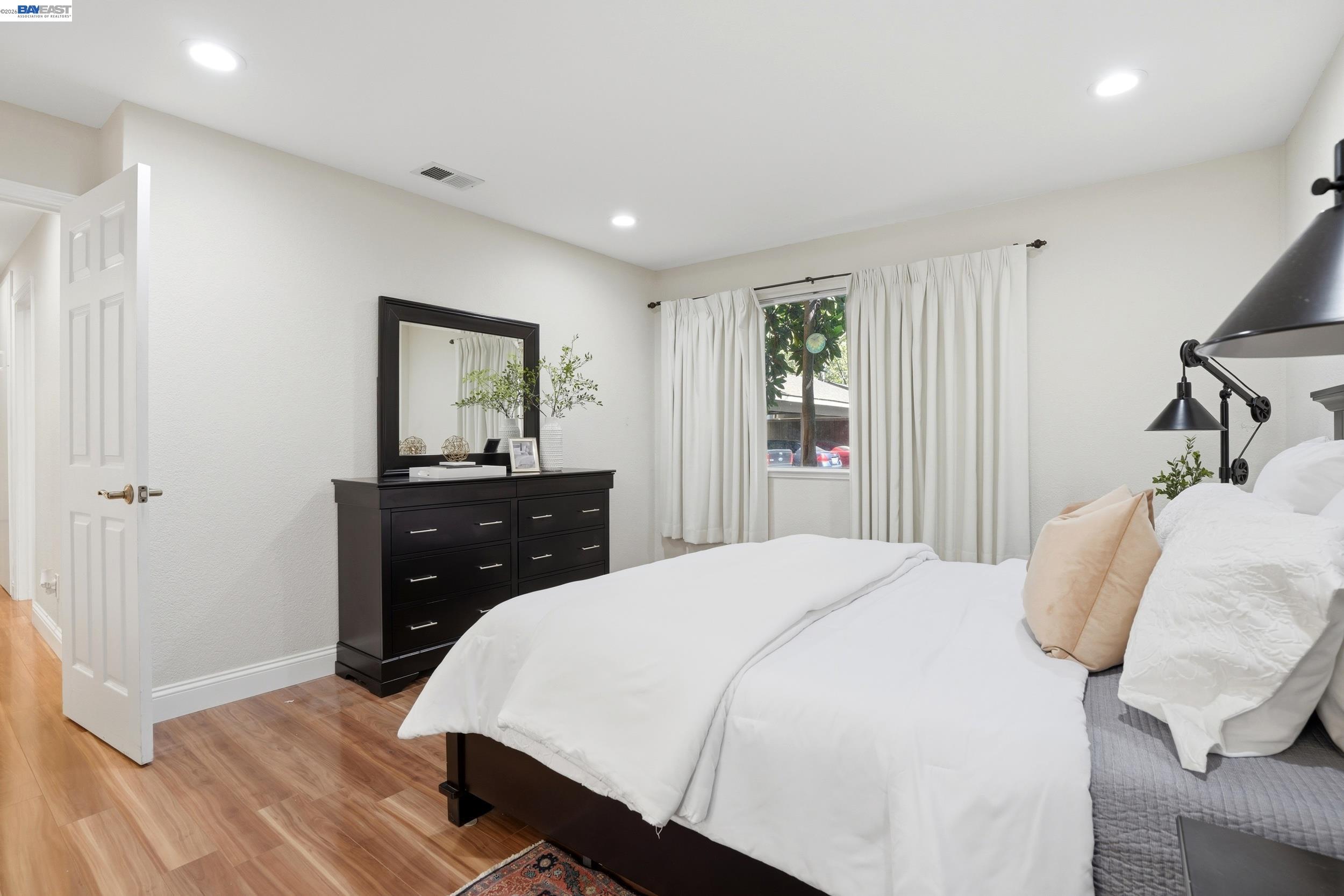 Detail Gallery Image 27 of 46 For 5292 Makati Circle, San Jose,  CA 95123 - 2 Beds | 2 Baths