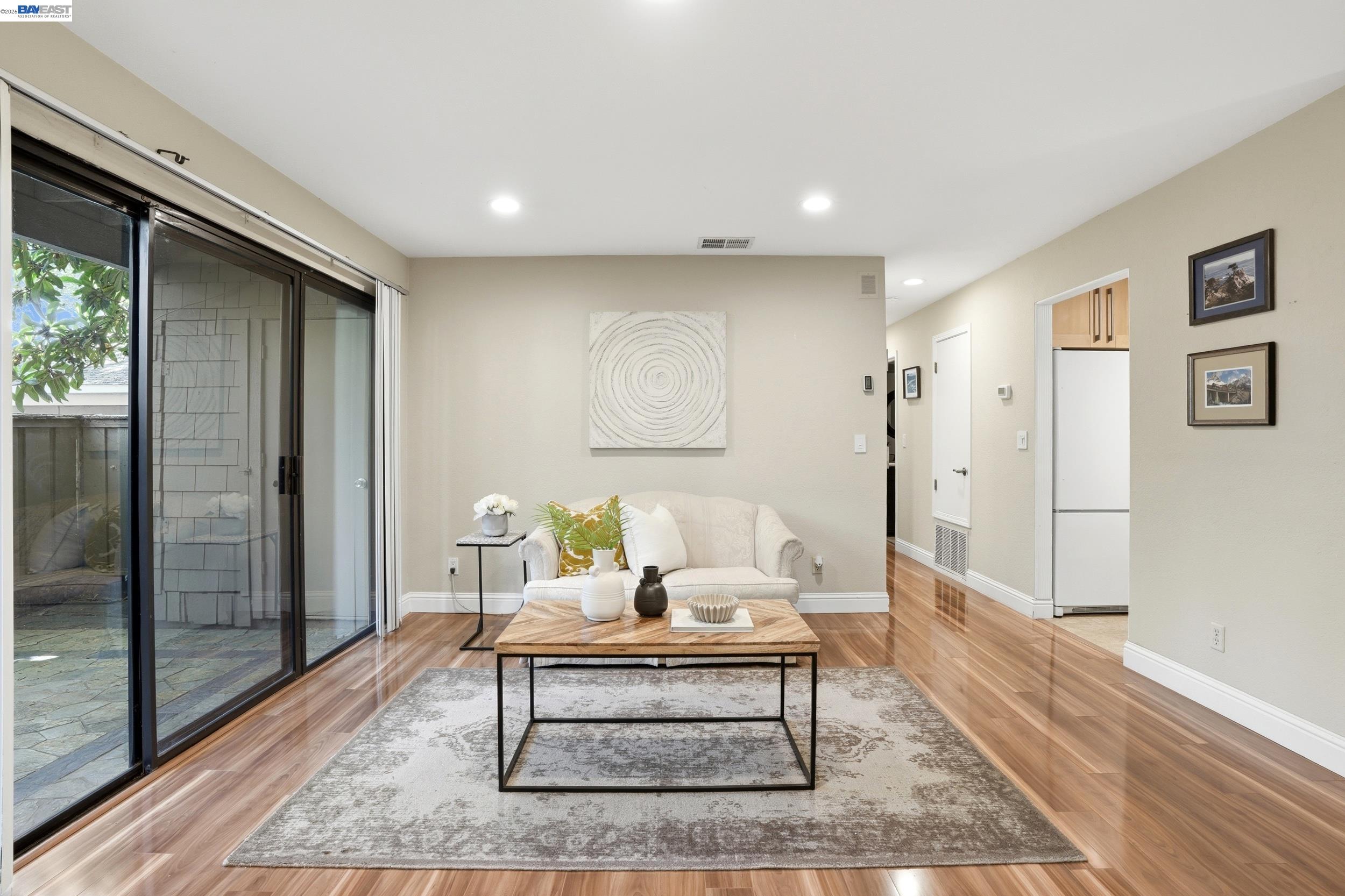 Detail Gallery Image 8 of 46 For 5292 Makati Circle, San Jose,  CA 95123 - 2 Beds | 2 Baths