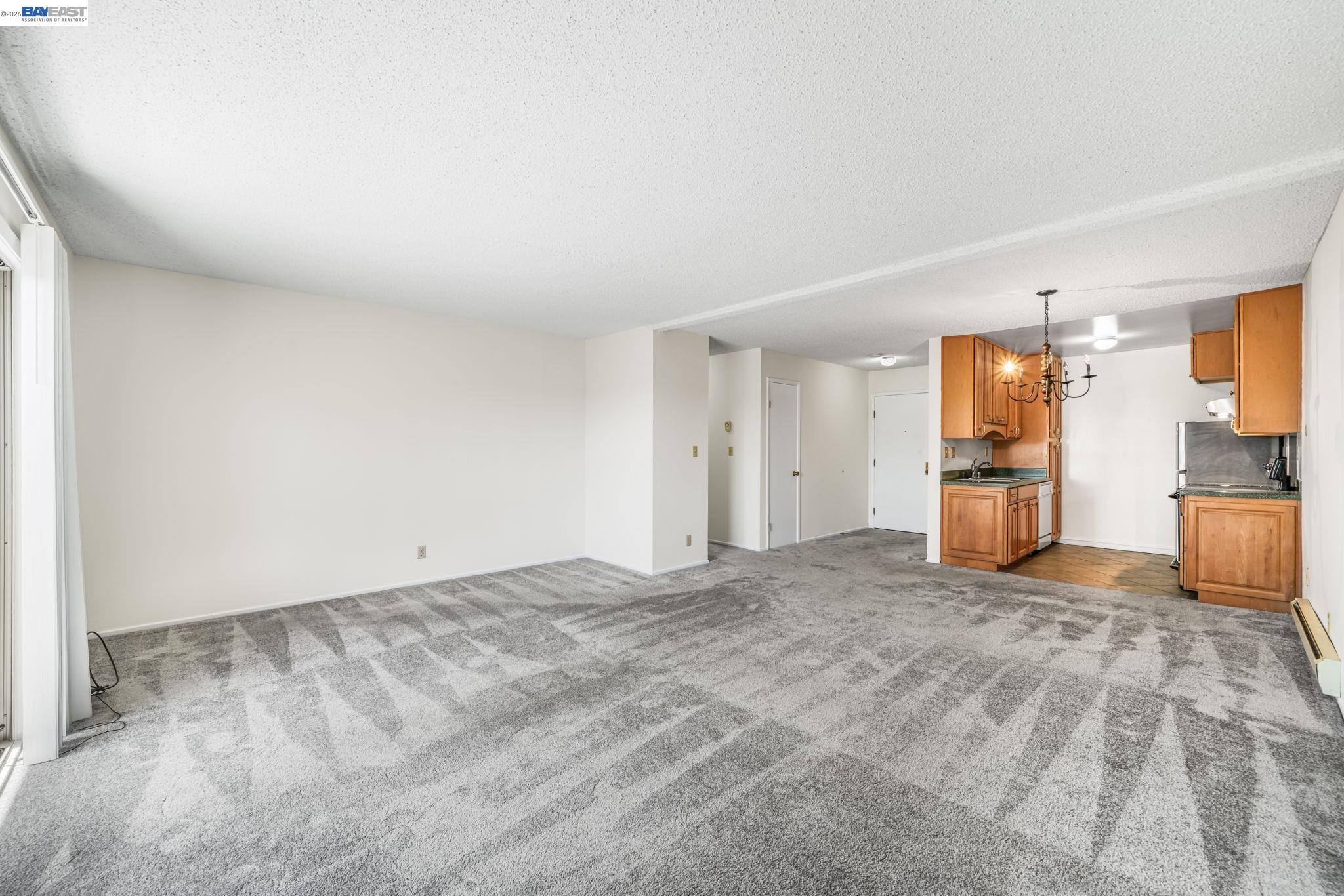 Photo #11: 41128478 Listing: Photo #11