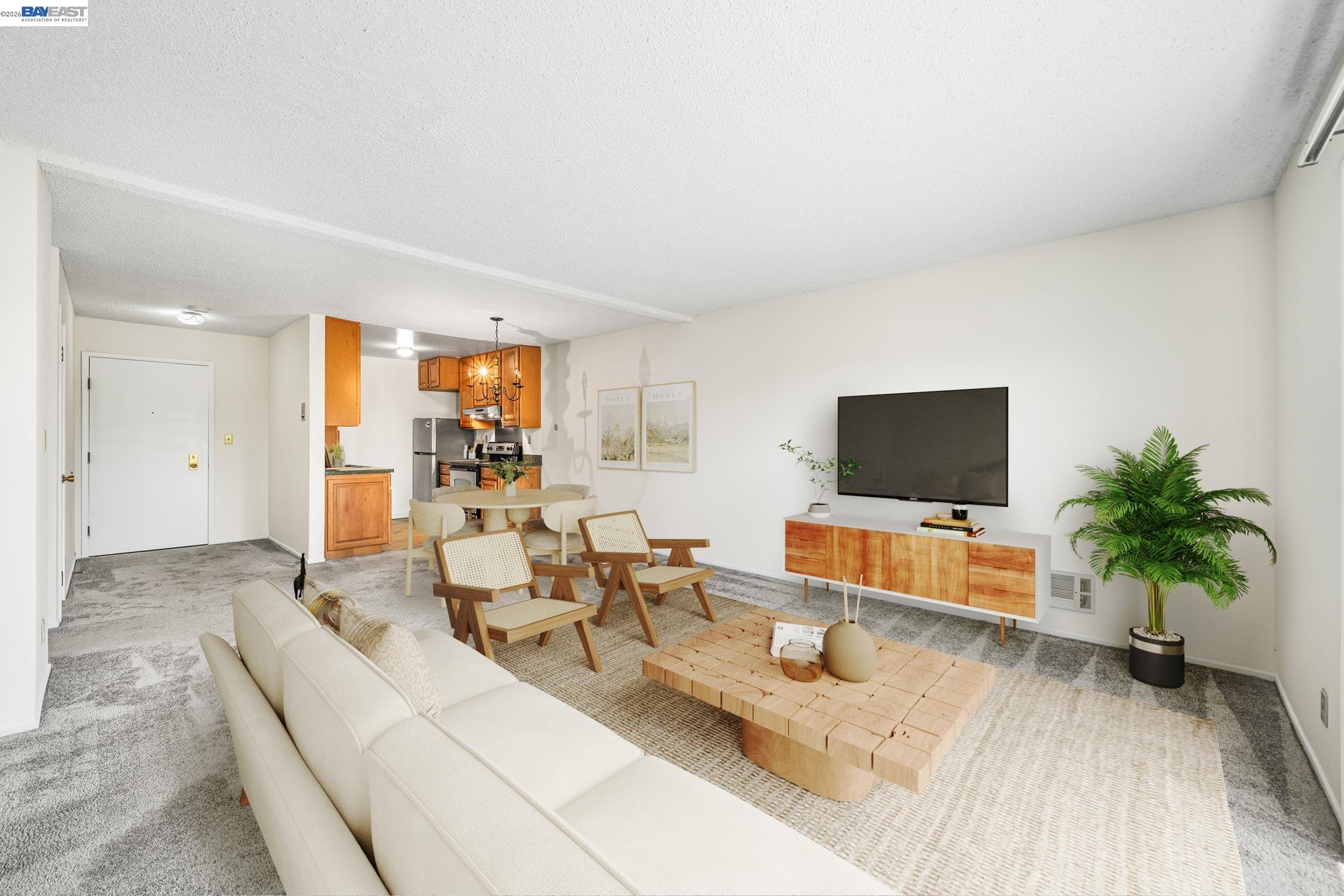 Photo #4: 41128478 Listing: Photo #4