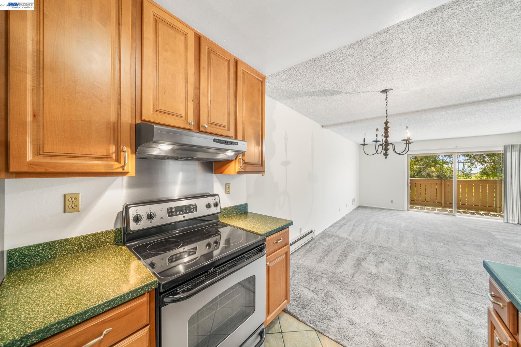 Photo #9: 41128478 Listing: Photo #9