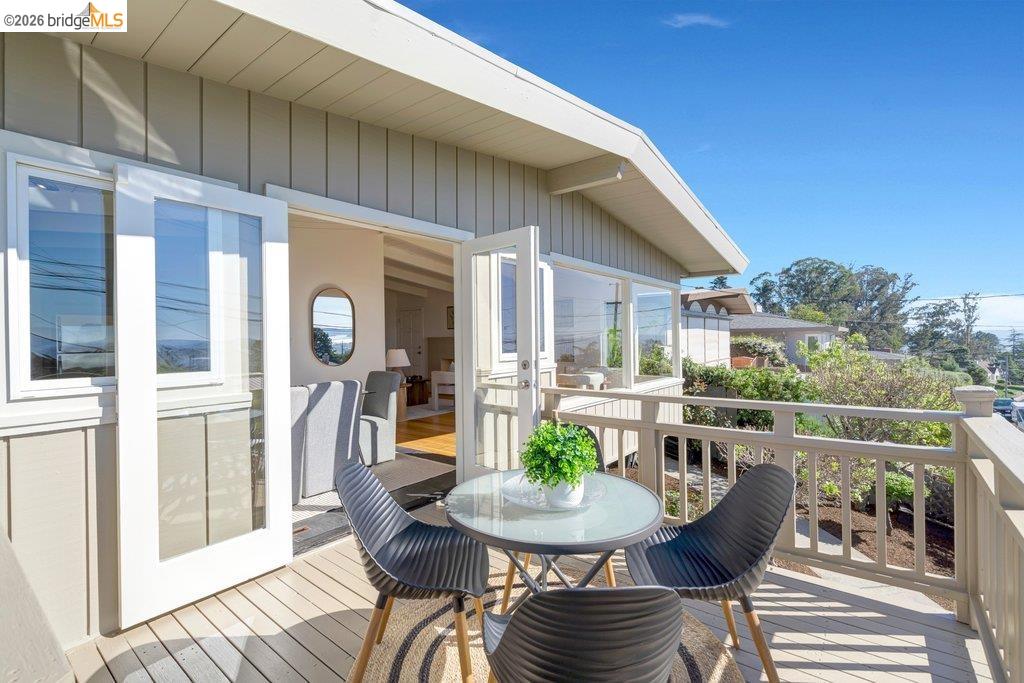 Detail Gallery Image 11 of 60 For 2728 Del Monte Avenue, El Cerrito,  CA 94530 - 3 Beds | 2 Baths