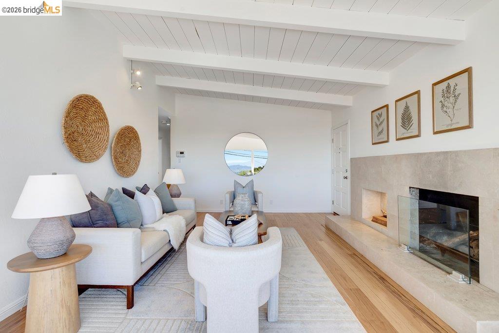 Detail Gallery Image 8 of 60 For 2728 Del Monte Avenue, El Cerrito,  CA 94530 - 3 Beds | 2 Baths