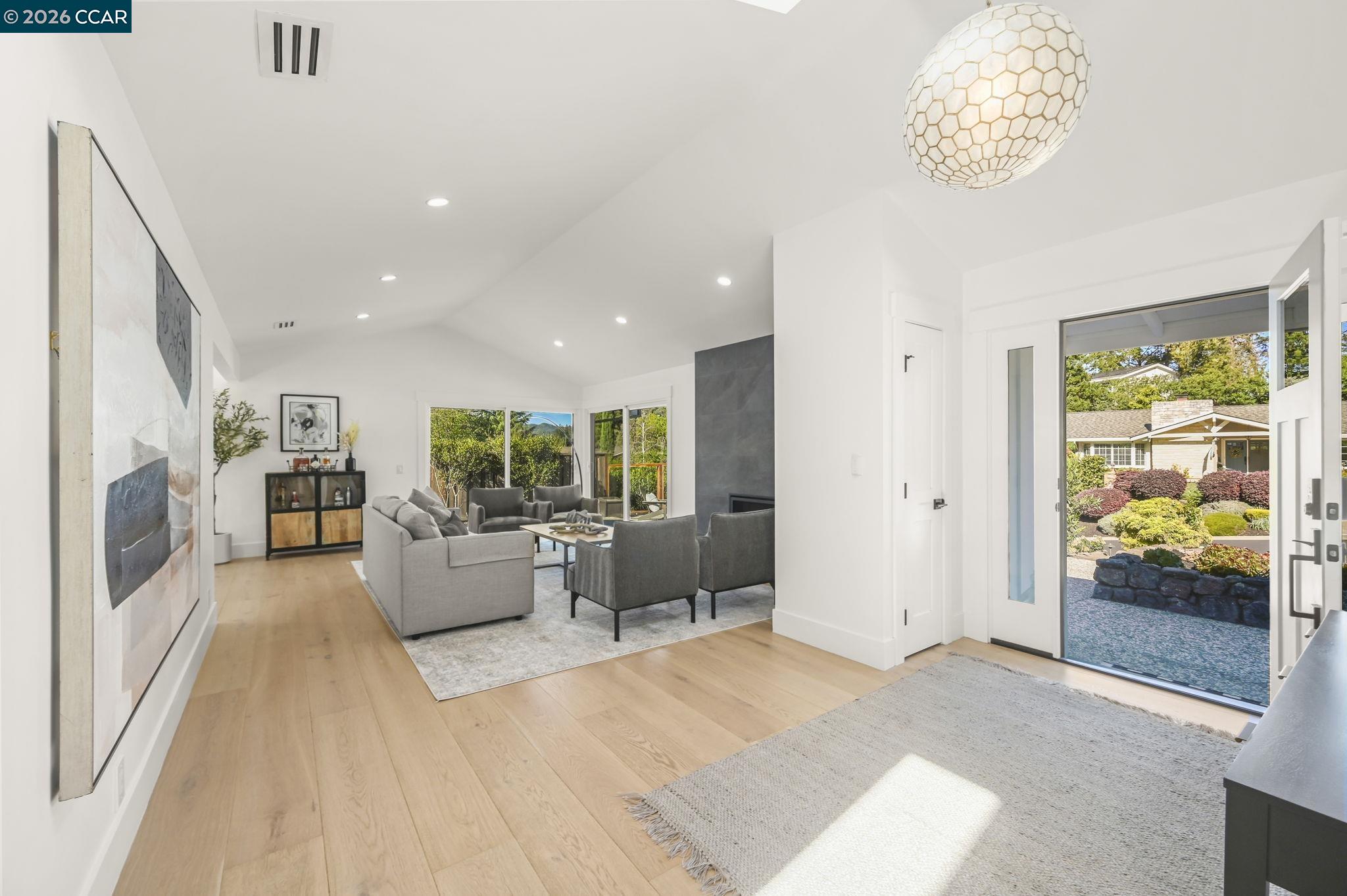 Detail Gallery Image 7 of 55 For 46 Tam O Shanter Rd, Alamo,  CA 94507 - 4 Beds | 3/1 Baths