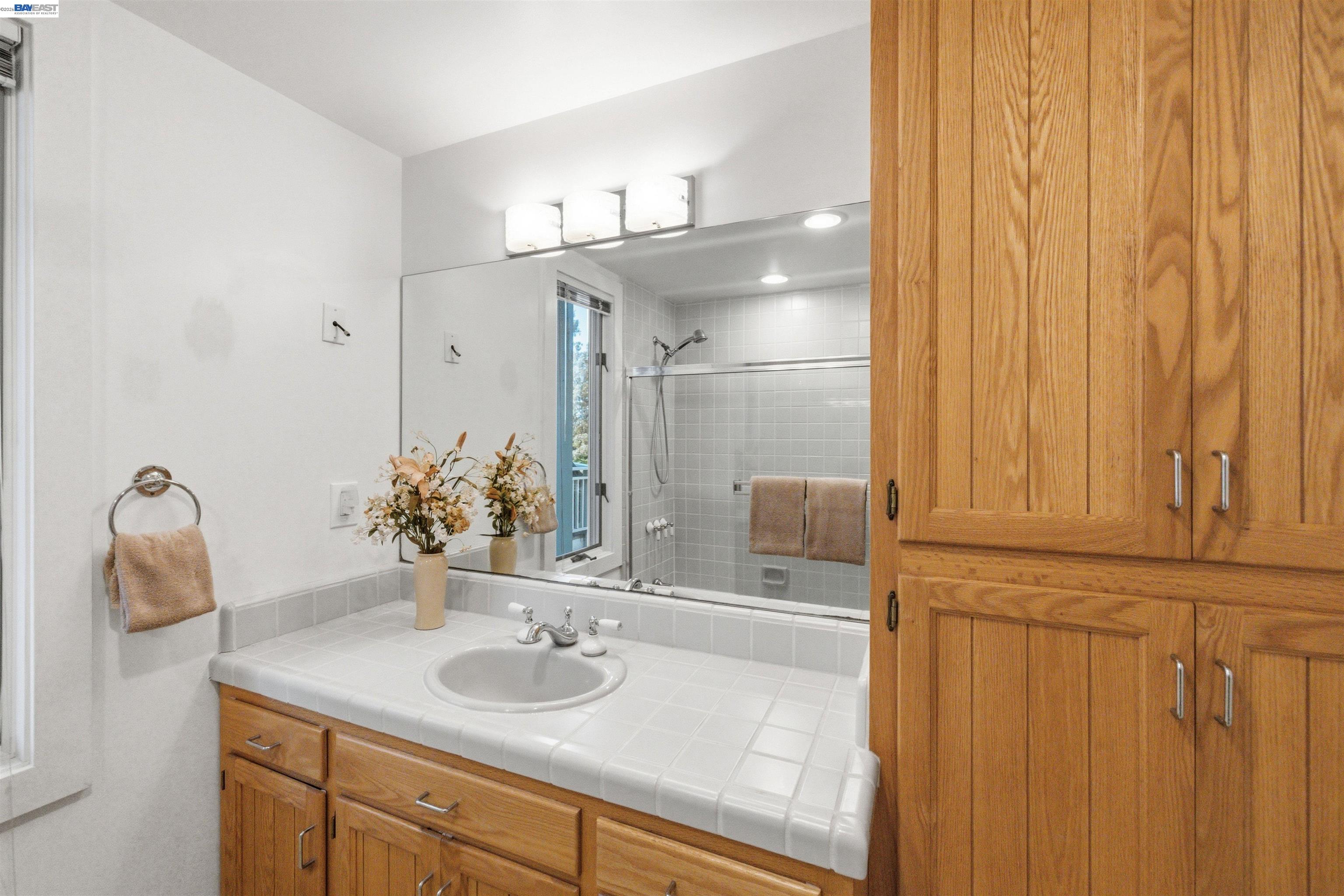 Detail Gallery Image 18 of 60 For 126 Frederick St, Santa Cruz,  CA 95062 - 3 Beds | 2 Baths