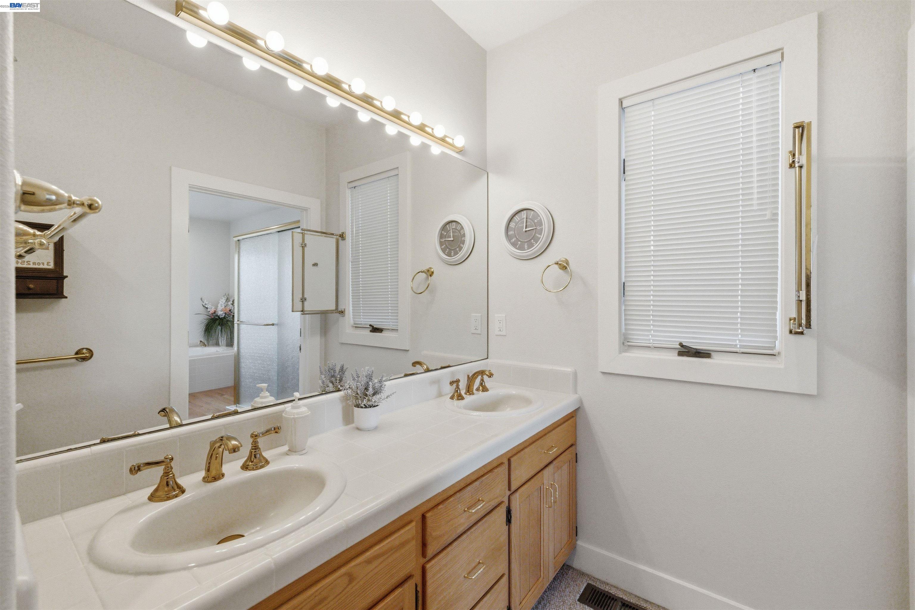Detail Gallery Image 21 of 60 For 126 Frederick St, Santa Cruz,  CA 95062 - 3 Beds | 2 Baths
