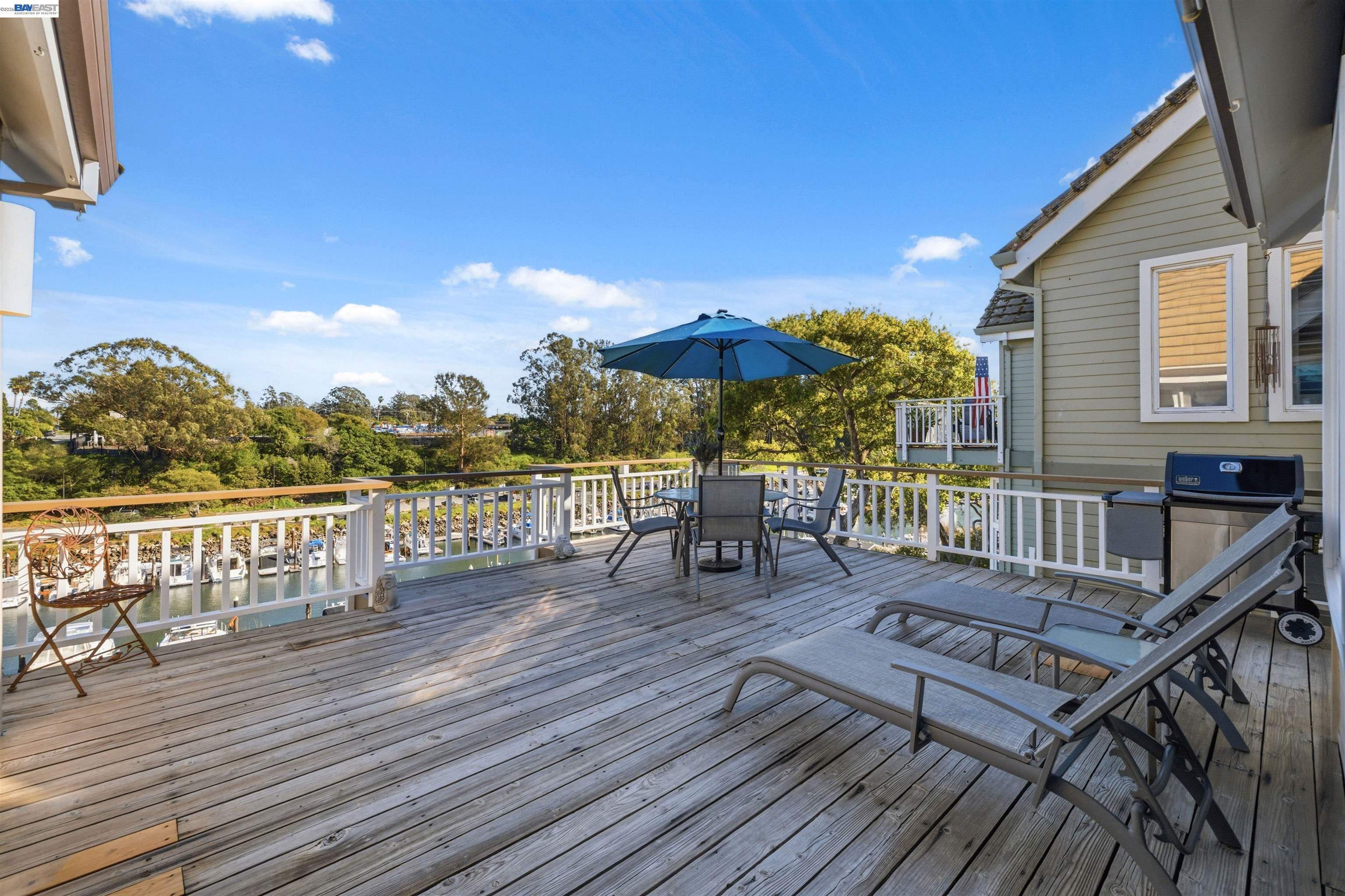 Detail Gallery Image 27 of 60 For 126 Frederick St, Santa Cruz,  CA 95062 - 3 Beds | 2 Baths