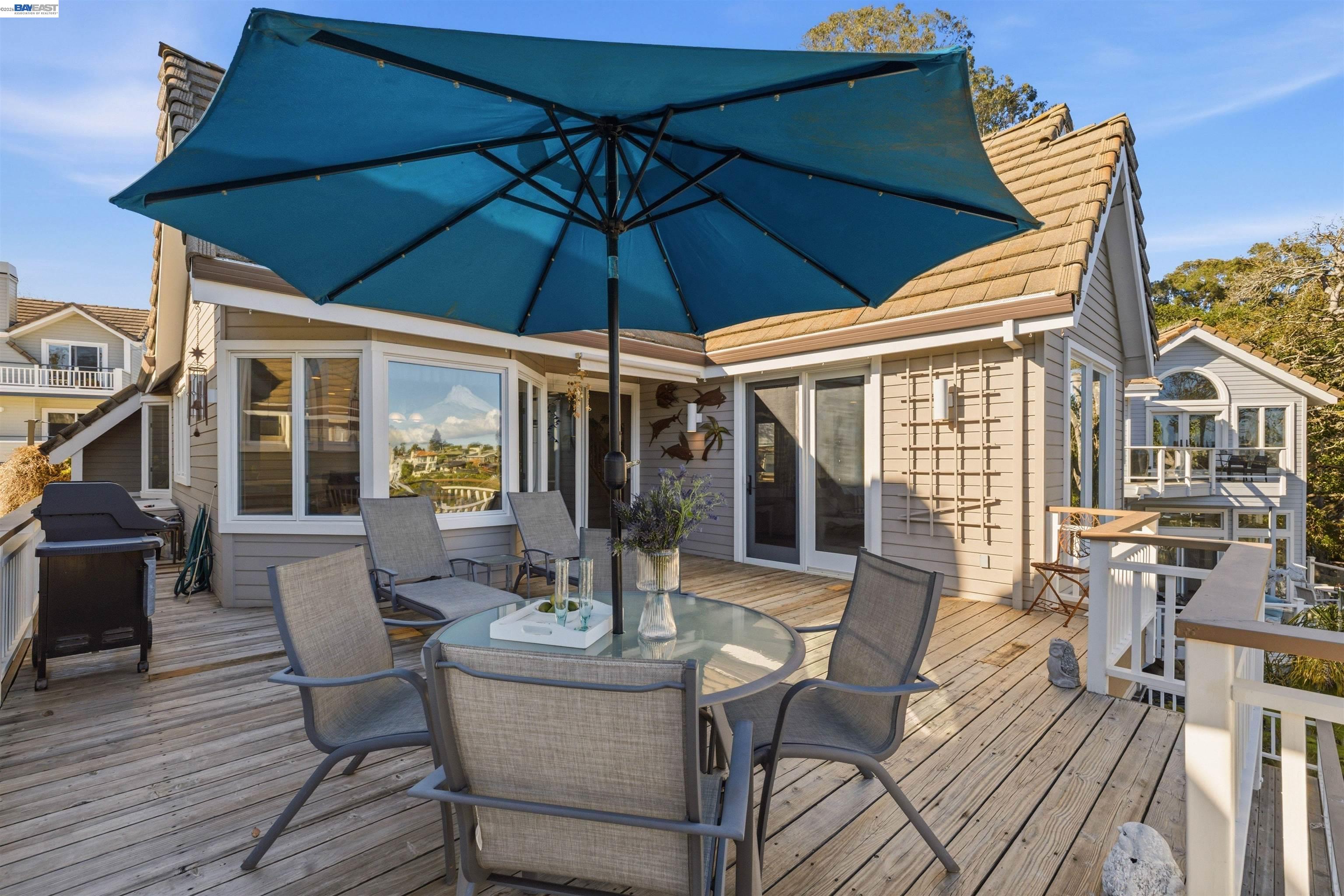 Detail Gallery Image 28 of 60 For 126 Frederick St, Santa Cruz,  CA 95062 - 3 Beds | 2 Baths