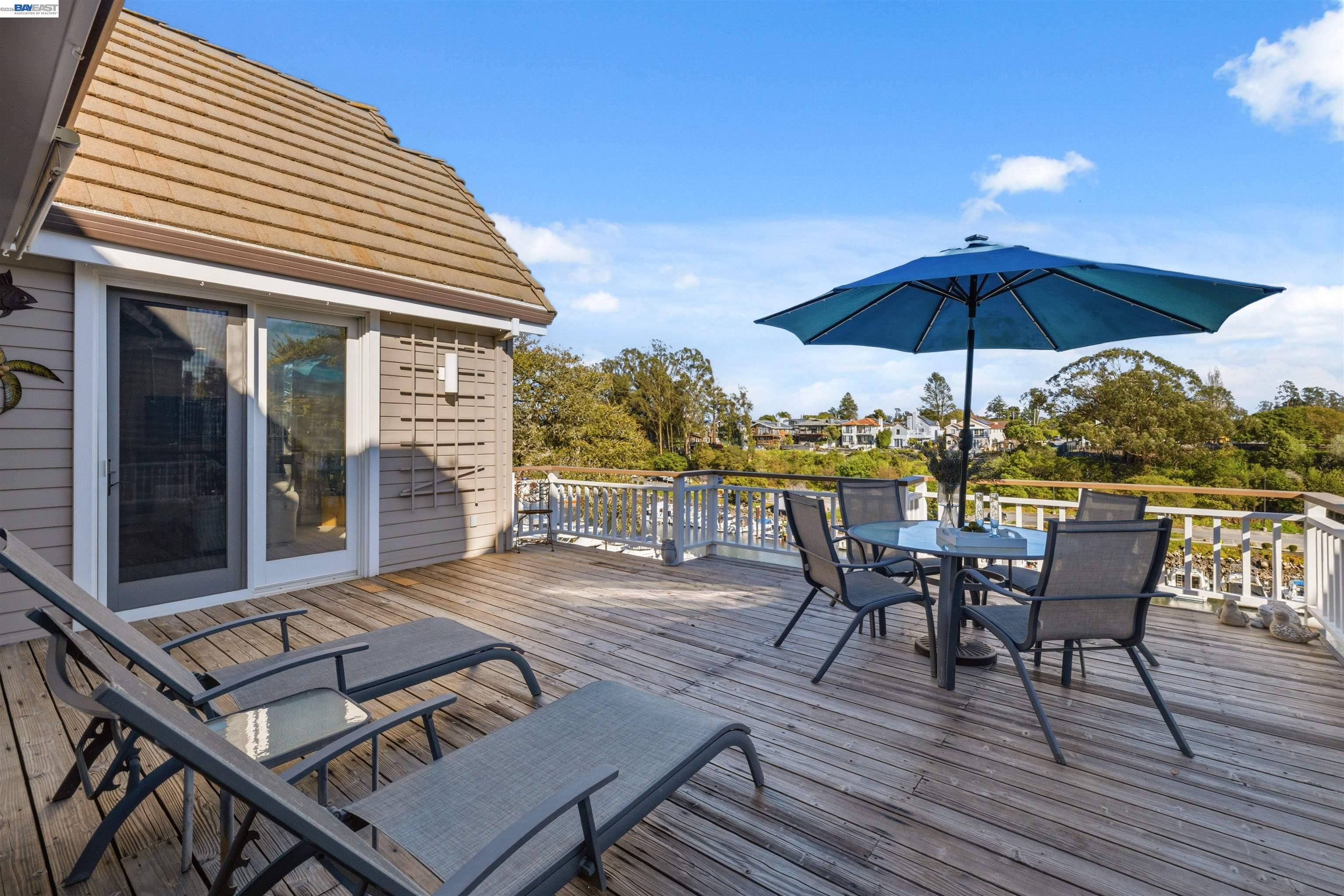 Detail Gallery Image 29 of 60 For 126 Frederick St, Santa Cruz,  CA 95062 - 3 Beds | 2 Baths