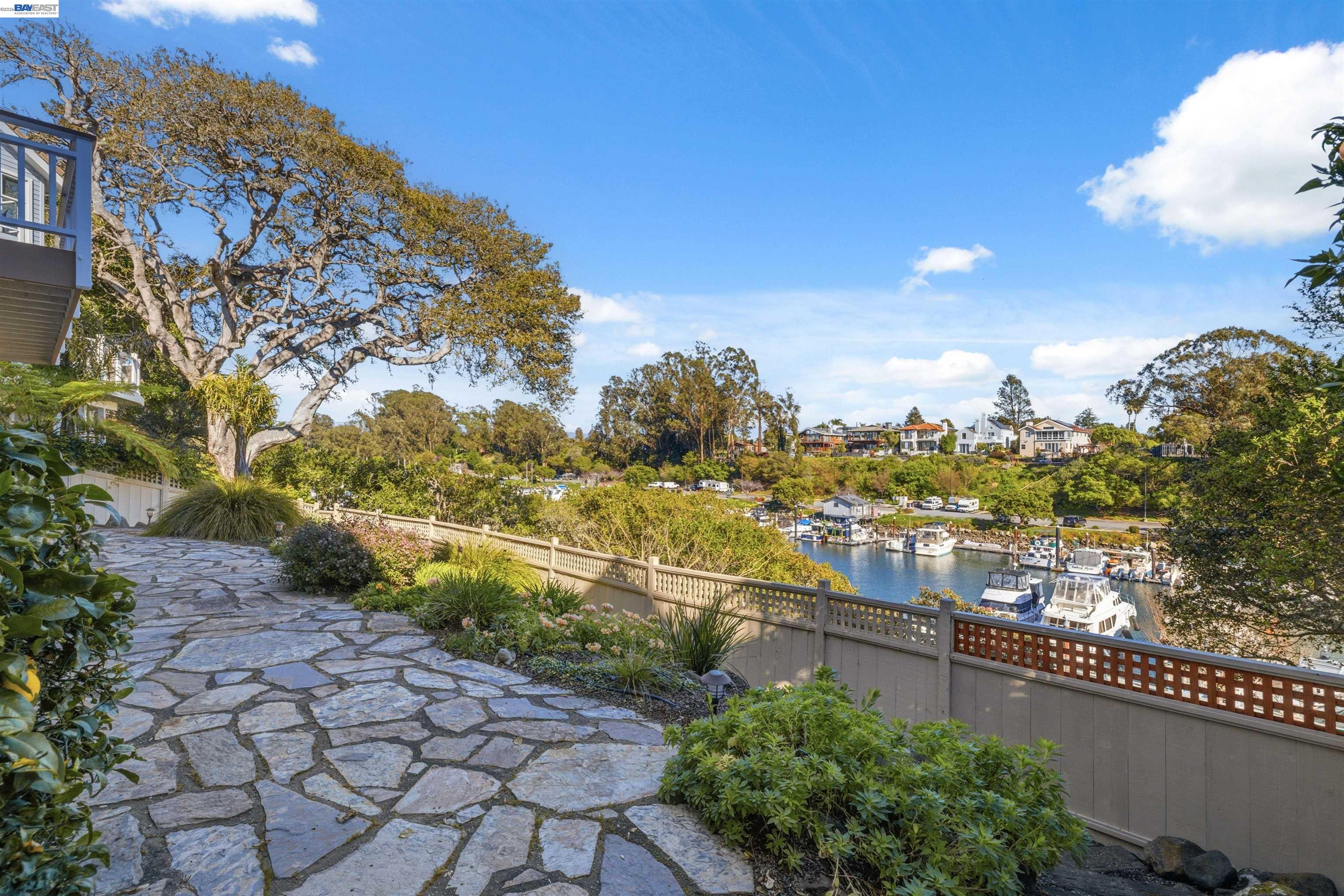 Detail Gallery Image 32 of 60 For 126 Frederick St, Santa Cruz,  CA 95062 - 3 Beds | 2 Baths