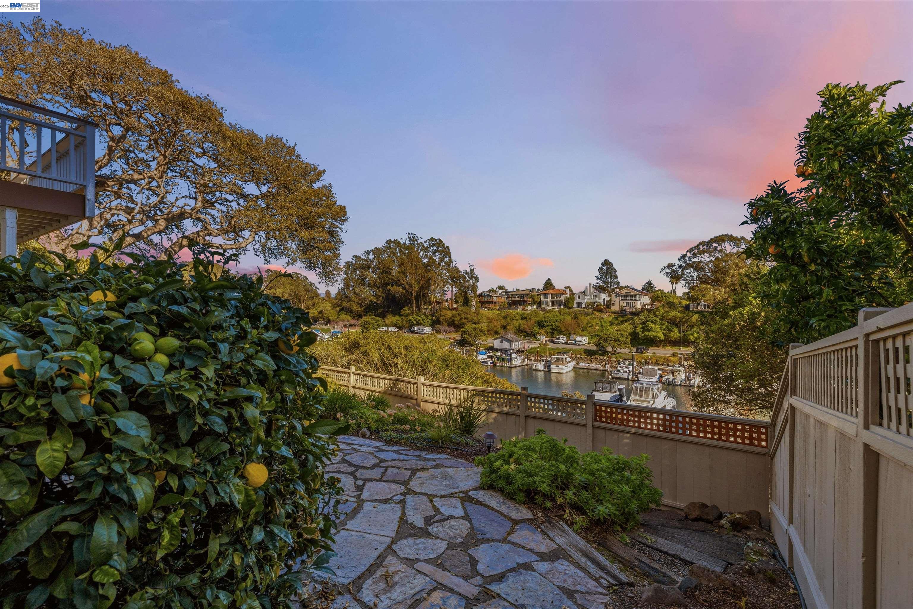 Detail Gallery Image 48 of 60 For 126 Frederick St, Santa Cruz,  CA 95062 - 3 Beds | 2 Baths