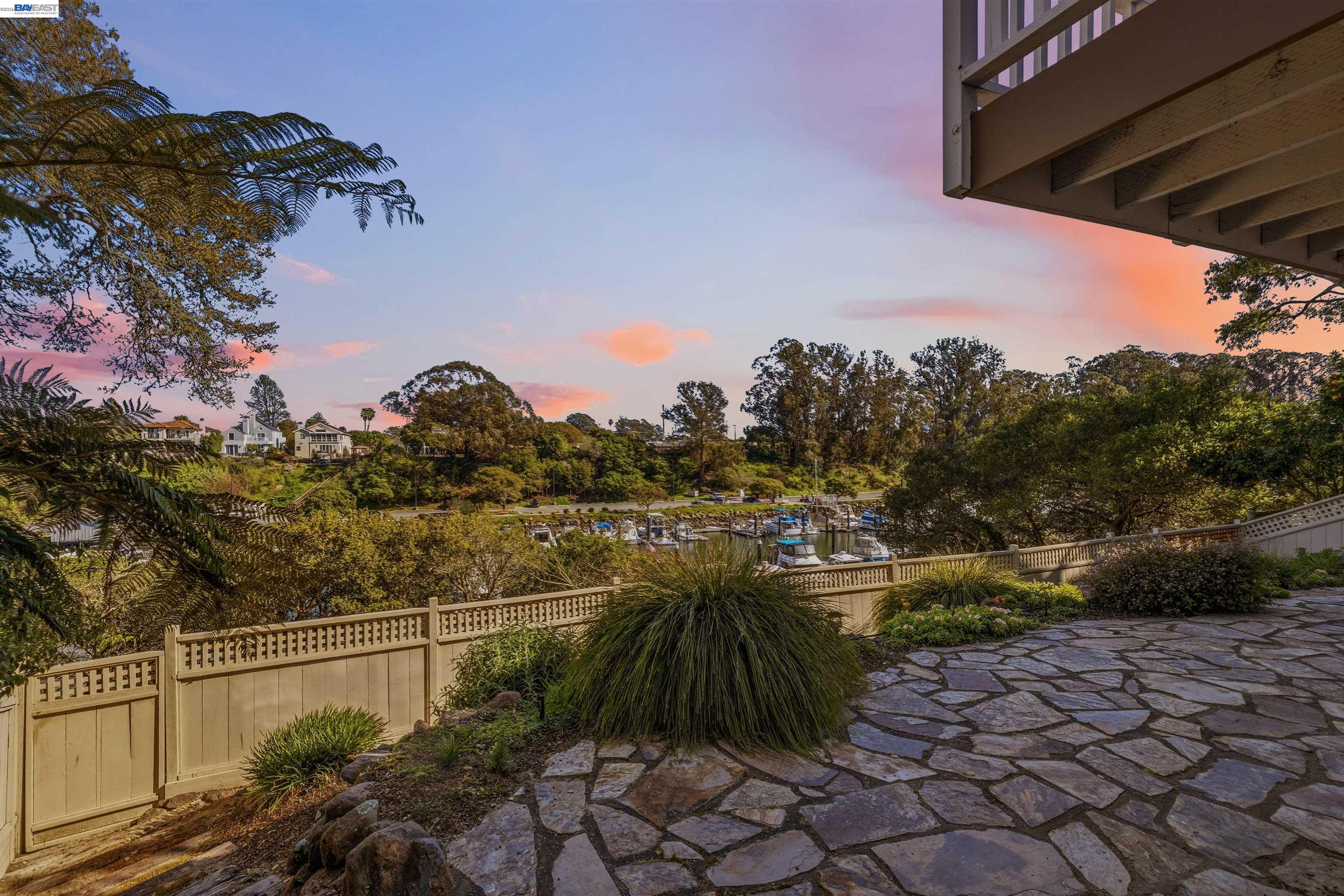 Detail Gallery Image 50 of 60 For 126 Frederick St, Santa Cruz,  CA 95062 - 3 Beds | 2 Baths