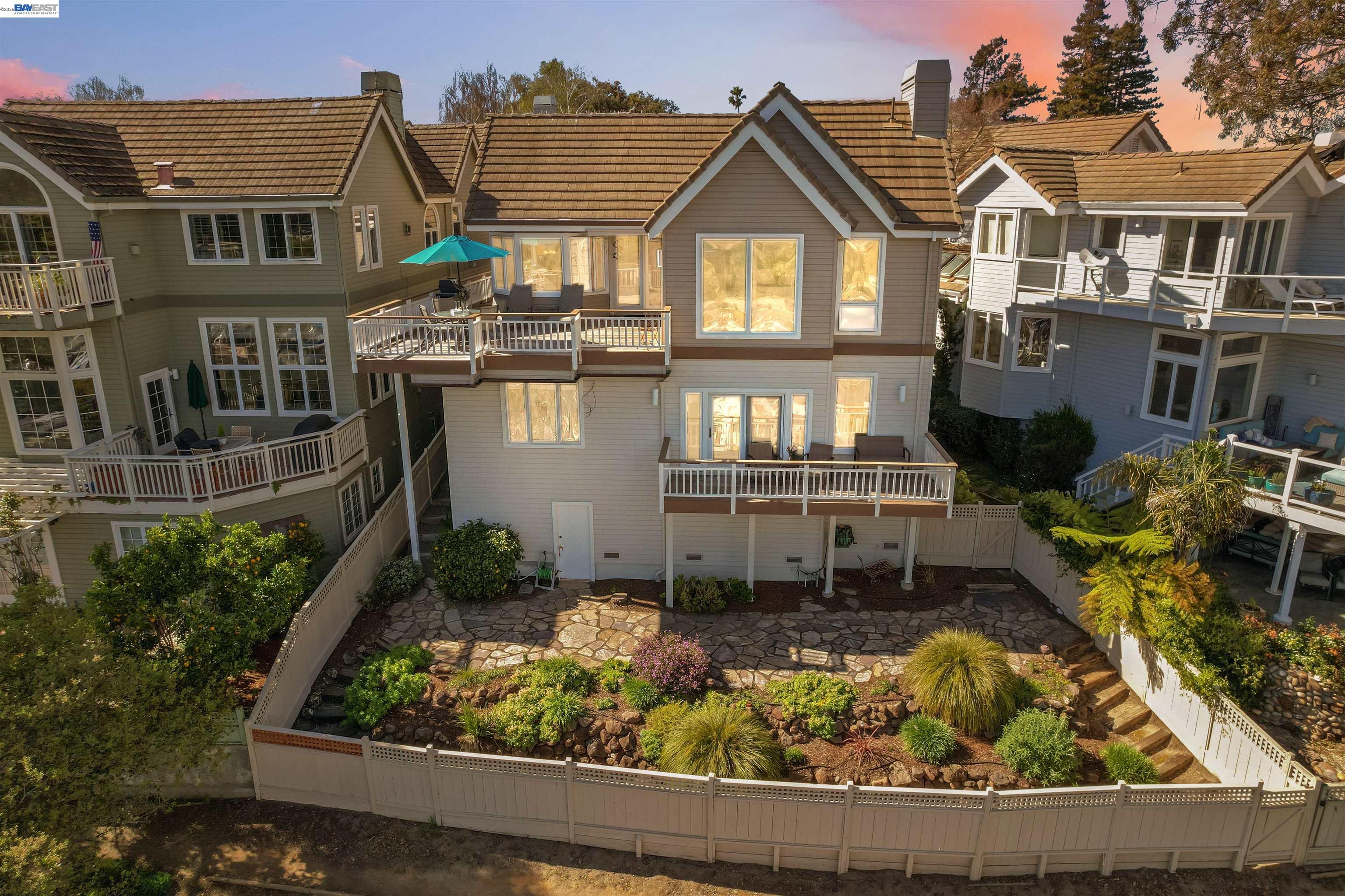 Detail Gallery Image 57 of 60 For 126 Frederick St, Santa Cruz,  CA 95062 - 3 Beds | 2 Baths