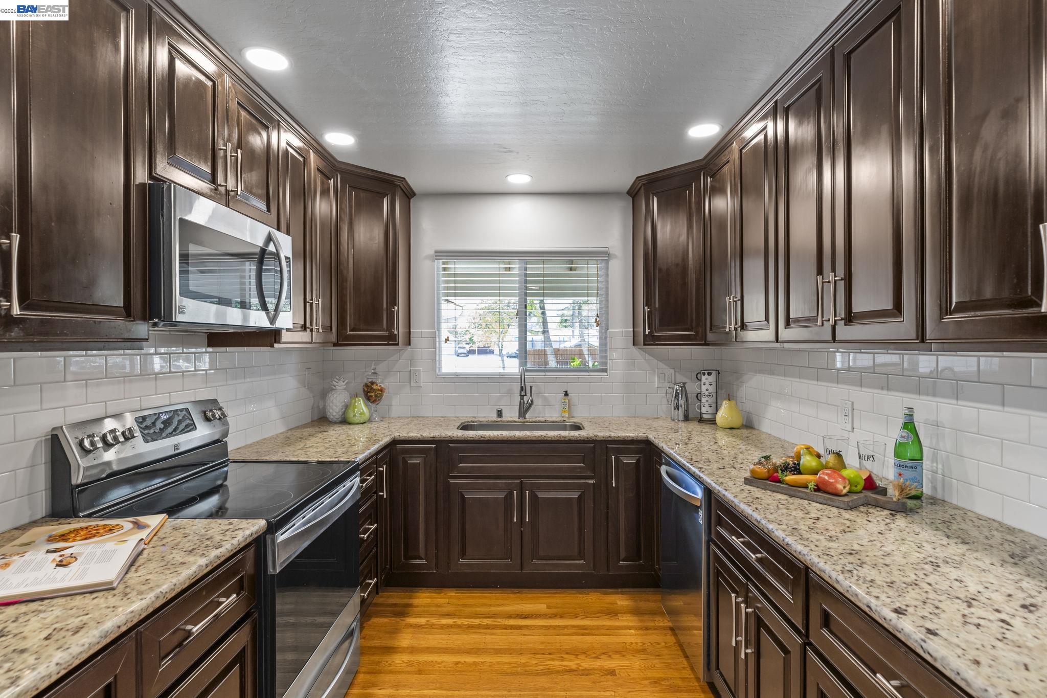 Detail Gallery Image 16 of 49 For 4253 Dorman Rd, Pleasanton,  CA 94588 - 3 Beds | 2 Baths