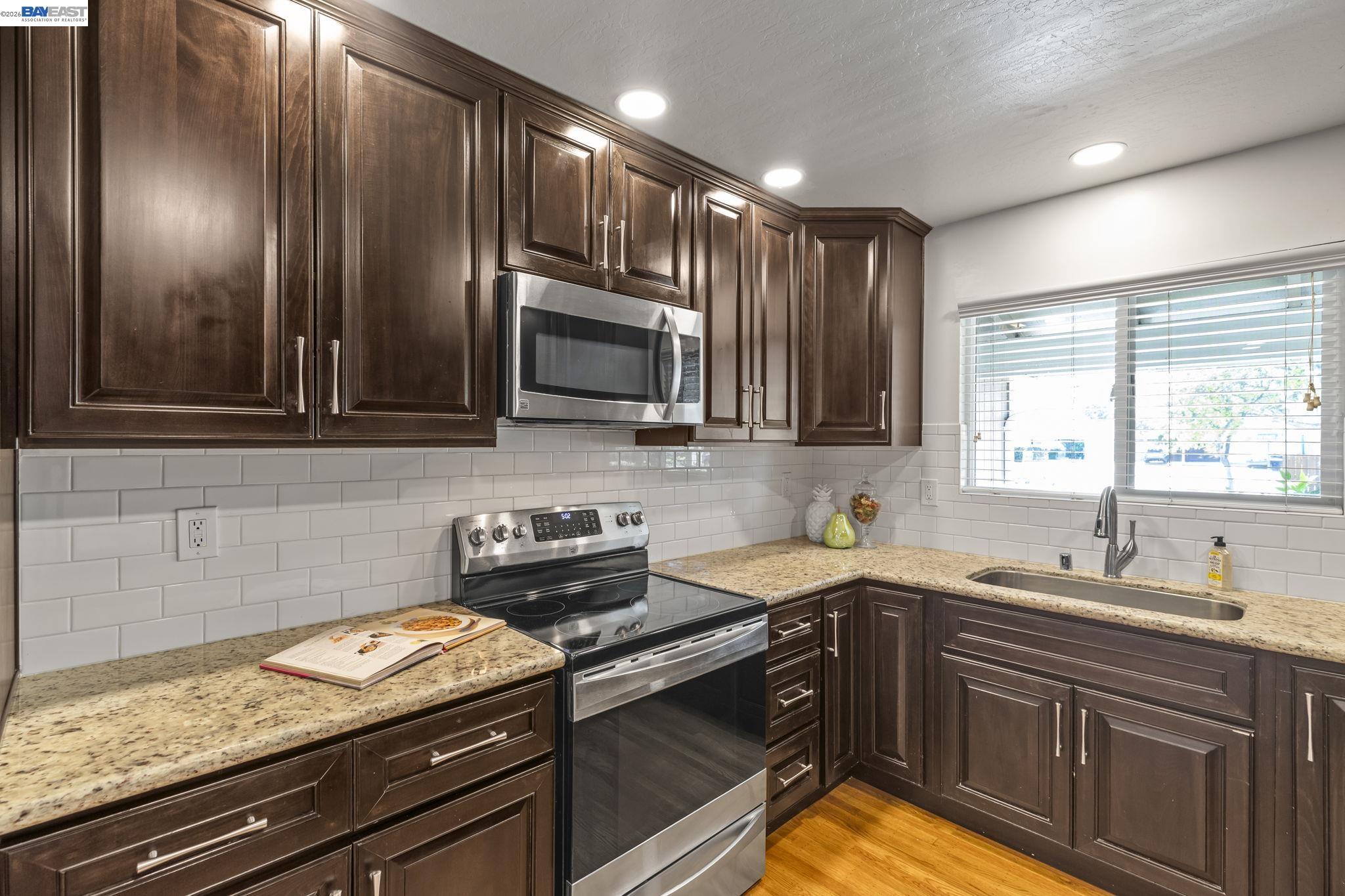 Detail Gallery Image 18 of 49 For 4253 Dorman Rd, Pleasanton,  CA 94588 - 3 Beds | 2 Baths