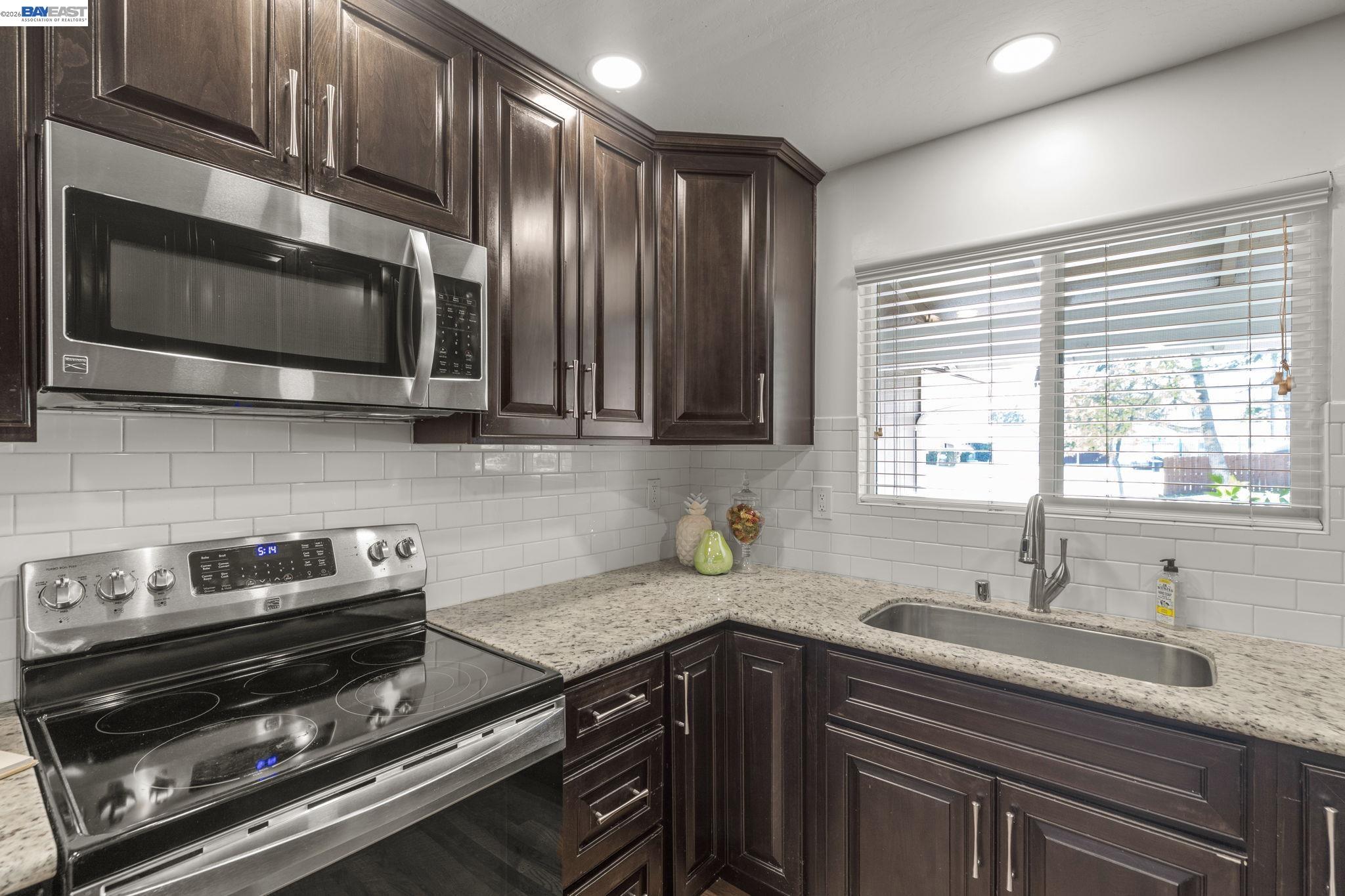 Detail Gallery Image 22 of 49 For 4253 Dorman Rd, Pleasanton,  CA 94588 - 3 Beds | 2 Baths