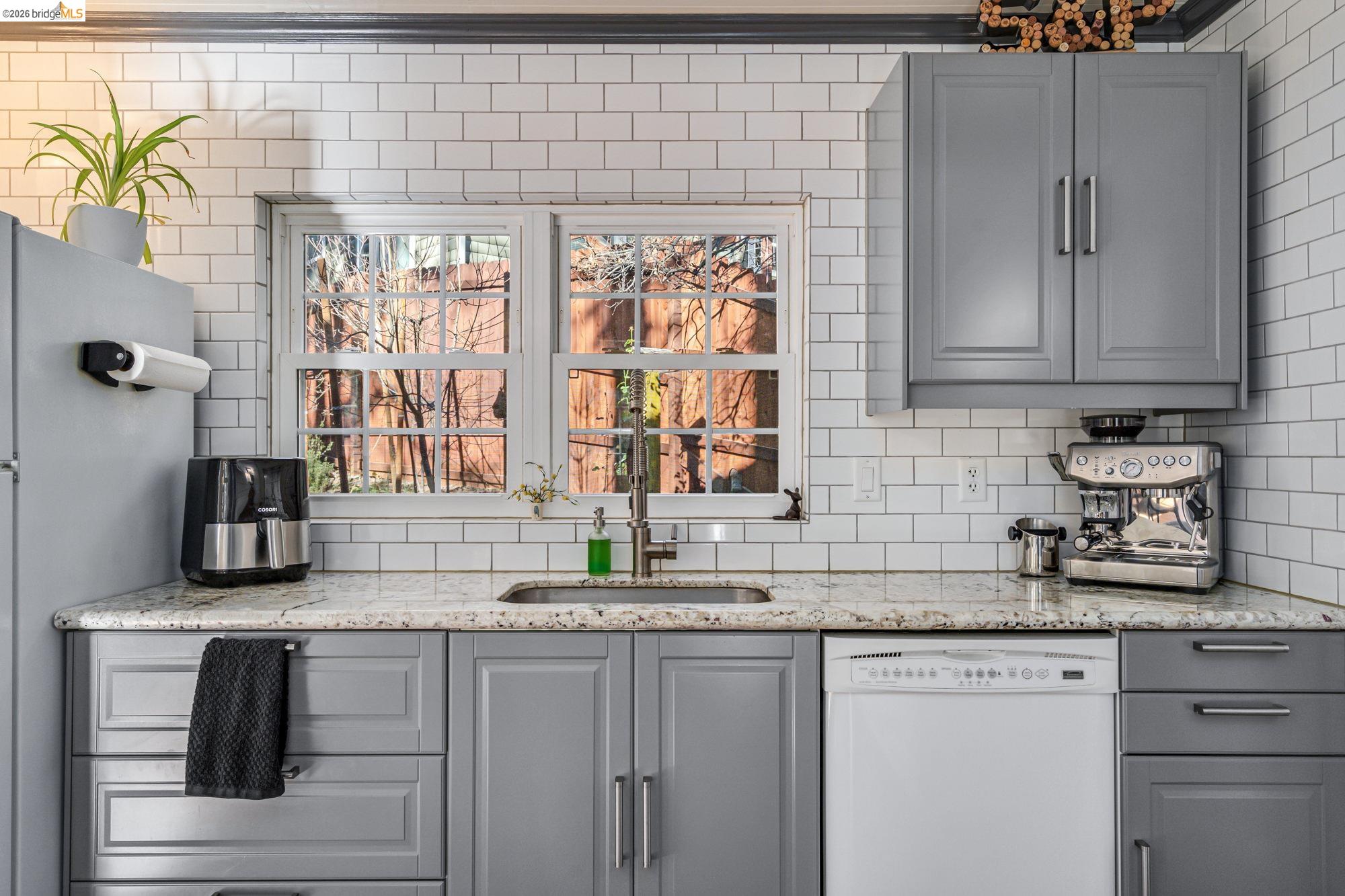 Detail Gallery Image 7 of 44 For 22860 Fuller Rd, Twain Harte,  CA 95383 - 2 Beds | 1/1 Baths