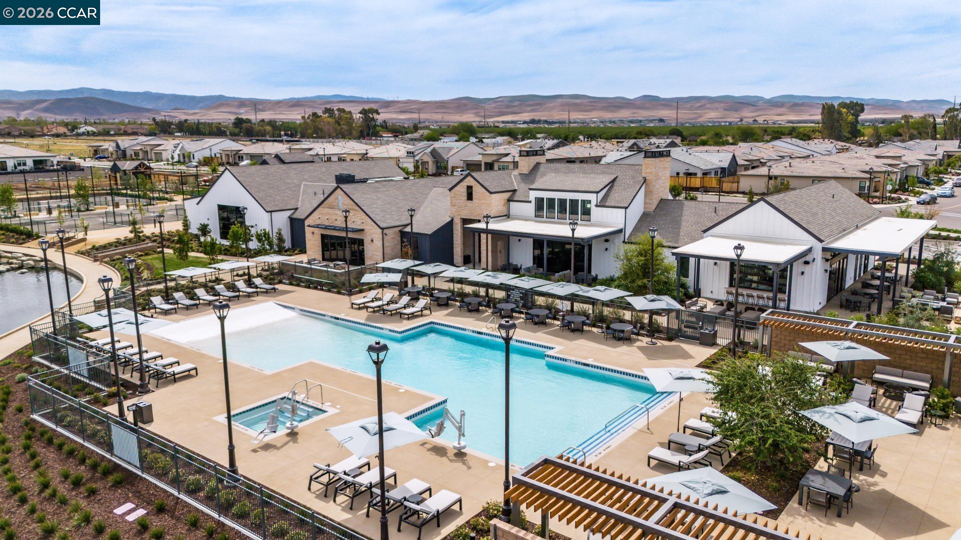 Detail Gallery Image 30 of 32 For 1868 Serene Court, Tracy,  CA 95377 - 2 Beds | 2 Baths